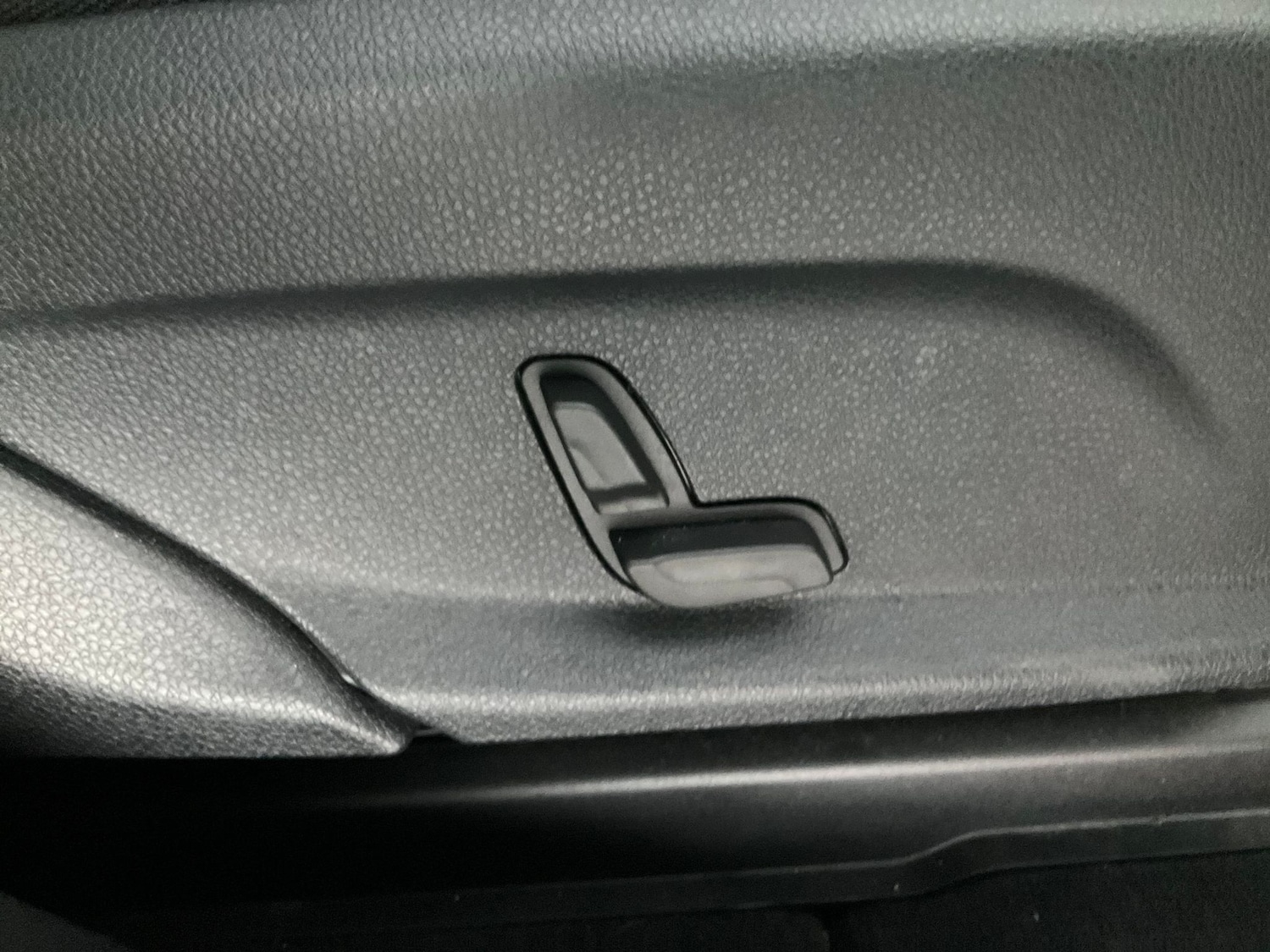 Used Mercedes-Benz GLC 2022 for sale - 76162506: Photo 19