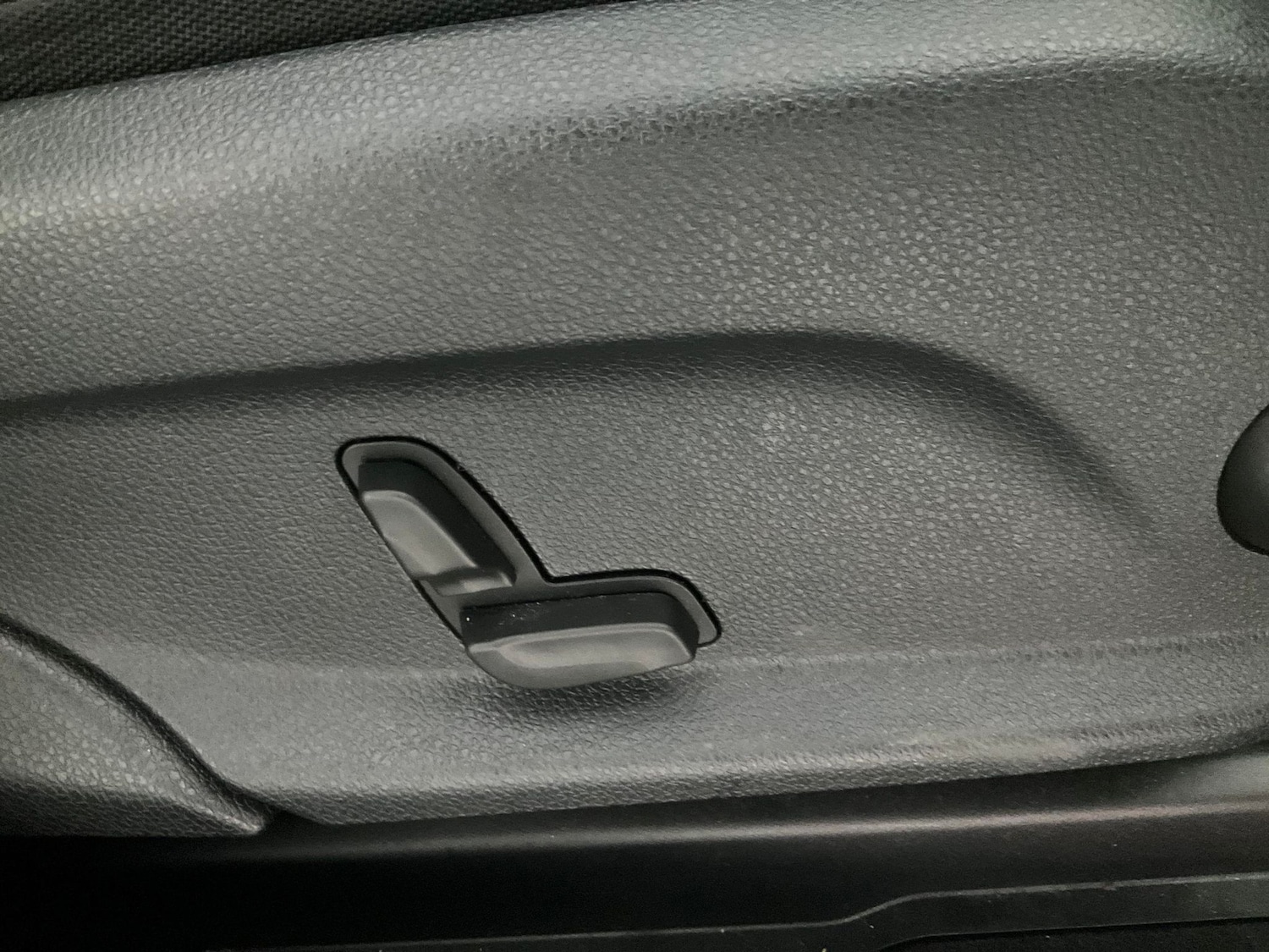 Used Mercedes-Benz GLC 2022 for sale - 76162506: Photo 21
