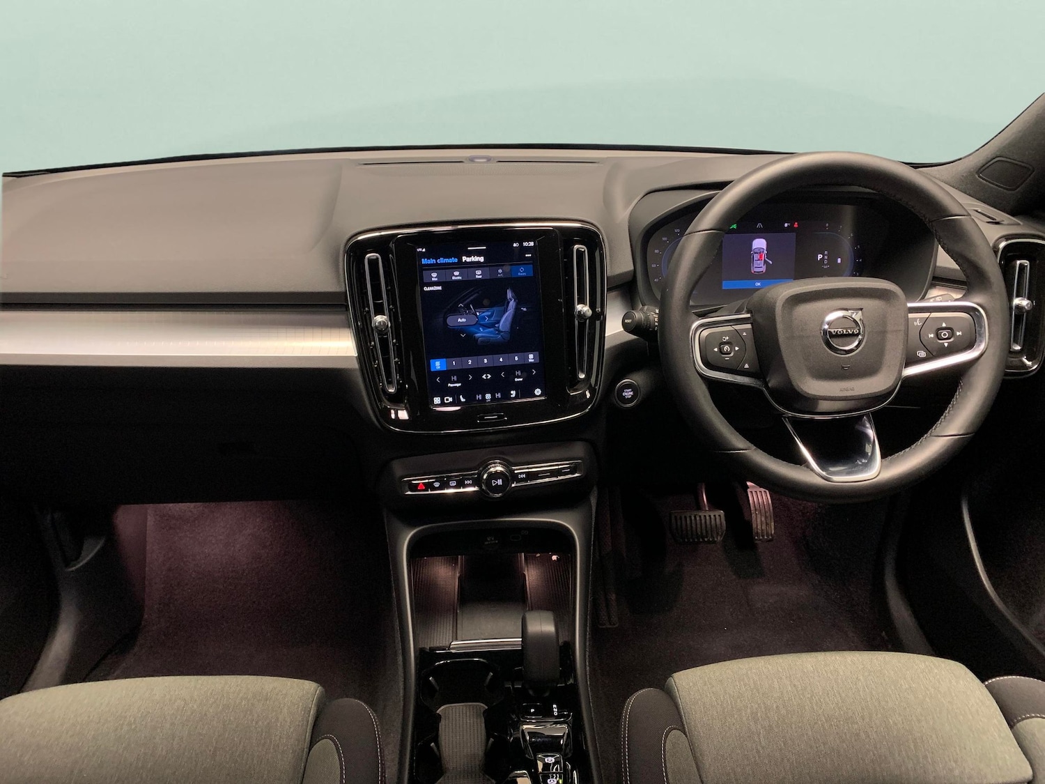 Used Volvo XC40 2023 for sale - 77760341: Photo 5