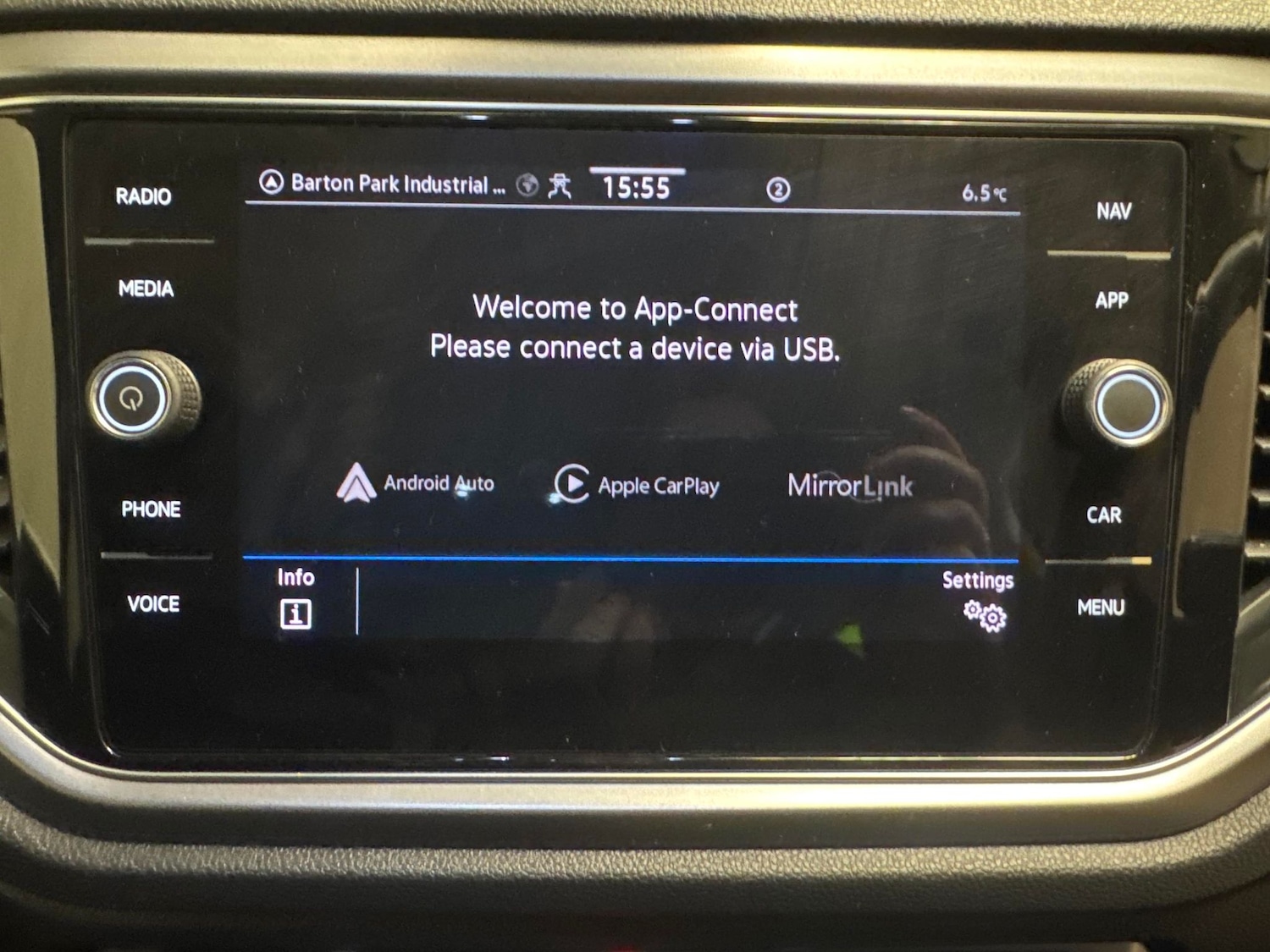 Used Volkswagen T-Roc 2022 for sale - 77568155: Photo 12