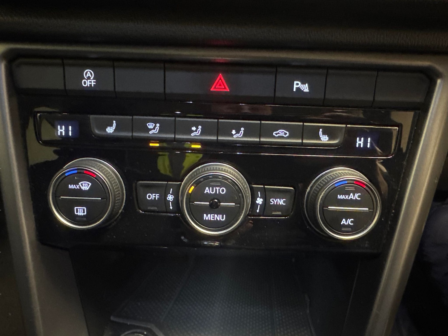 Used Volkswagen T-Roc 2022 for sale - 77568155: Photo 15