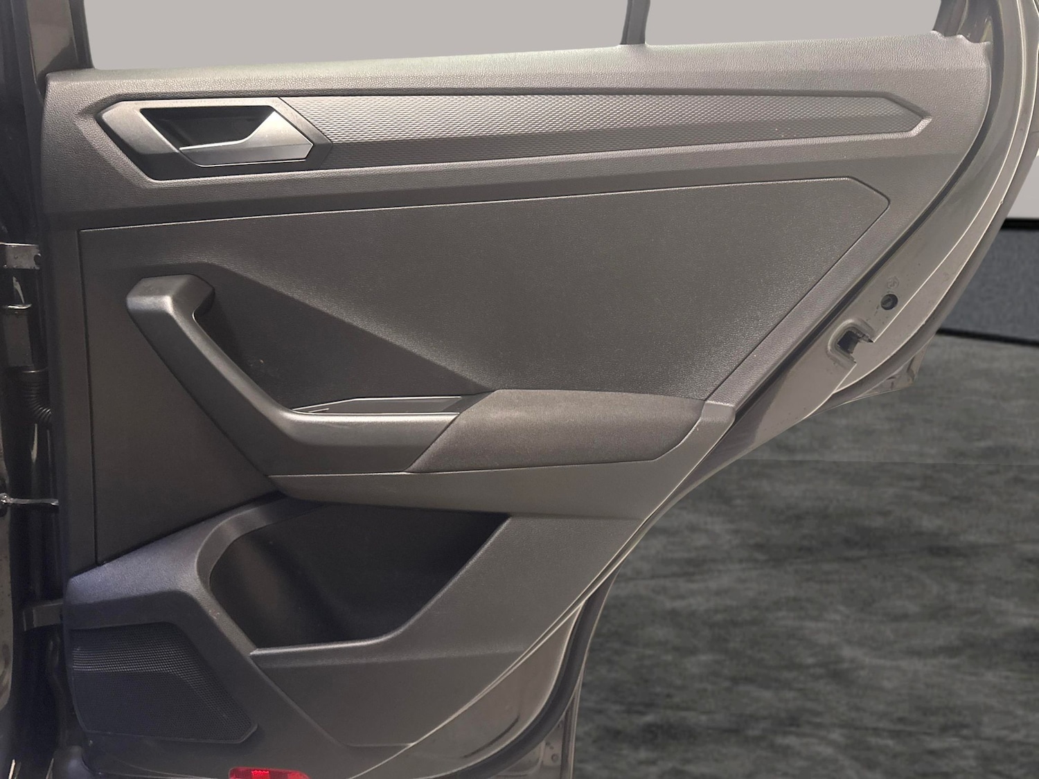 Used Volkswagen T-Roc 2022 for sale - 77568155: Photo 24