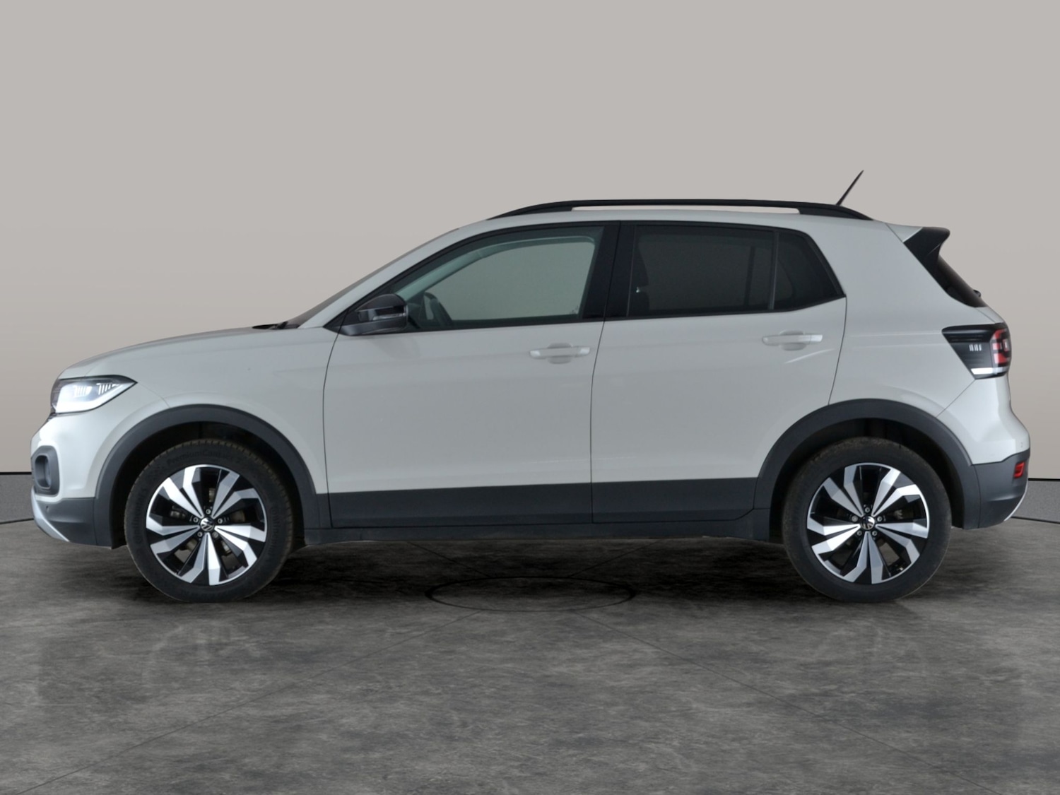 Used Volkswagen T-Cross 2023 for sale - 77241310: Photo 11