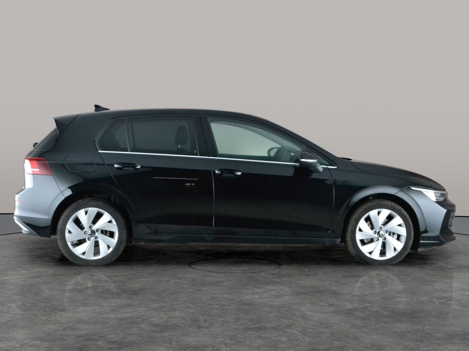 Used Volkswagen Golf 2025 for sale - 77272077: Photo 11