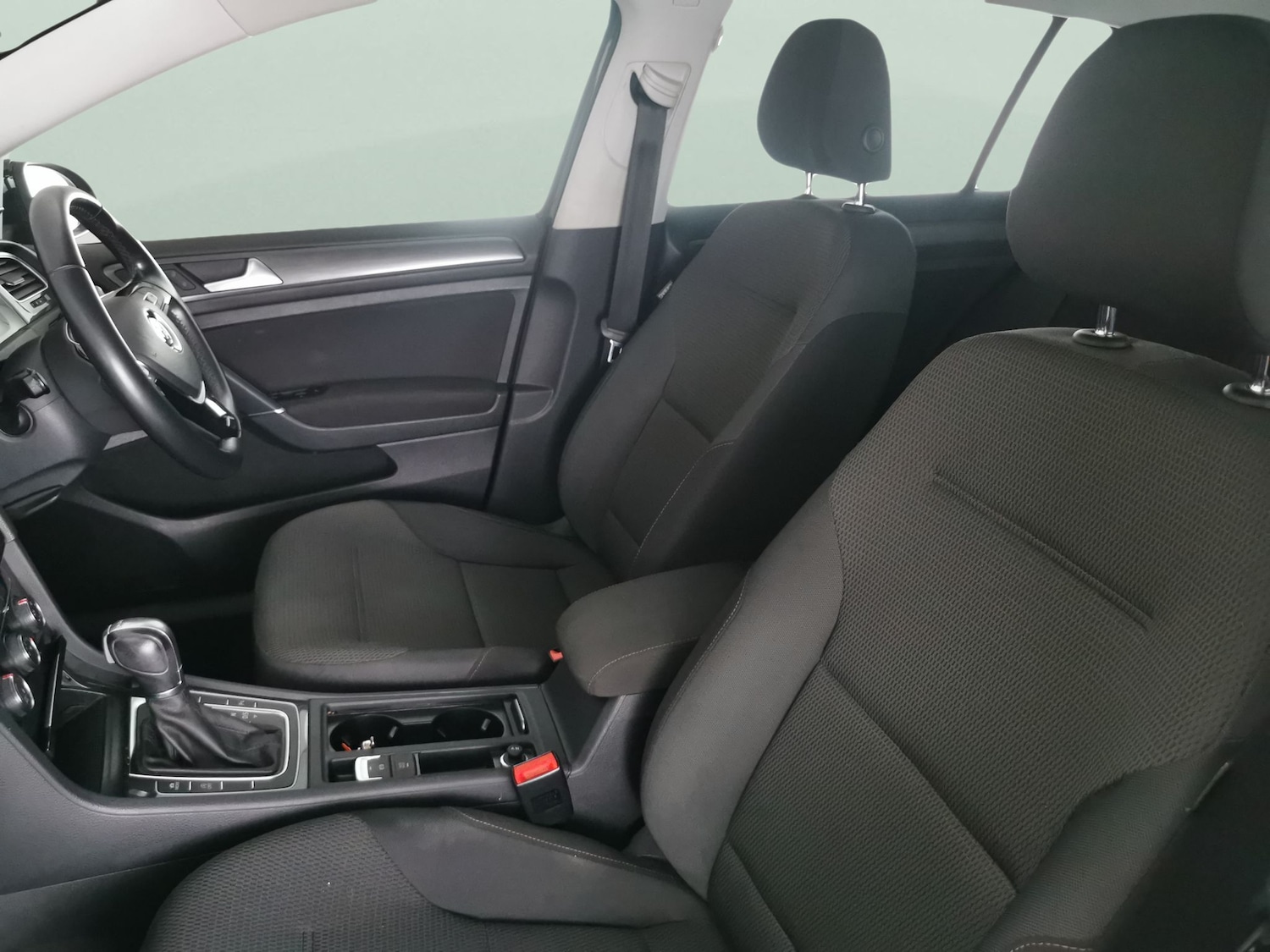 Used Volkswagen Golf 2018 for sale - 76445199: Photo 5