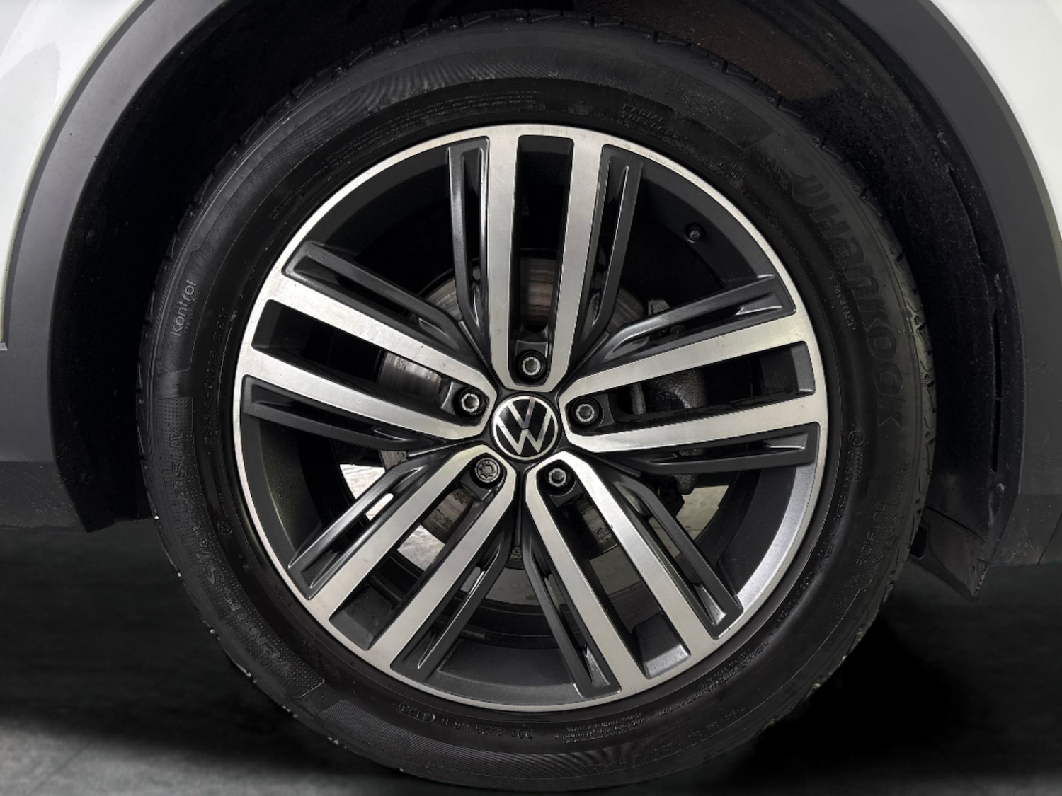 Used Volkswagen Tiguan 2024 for sale - 77786588: Photo 29