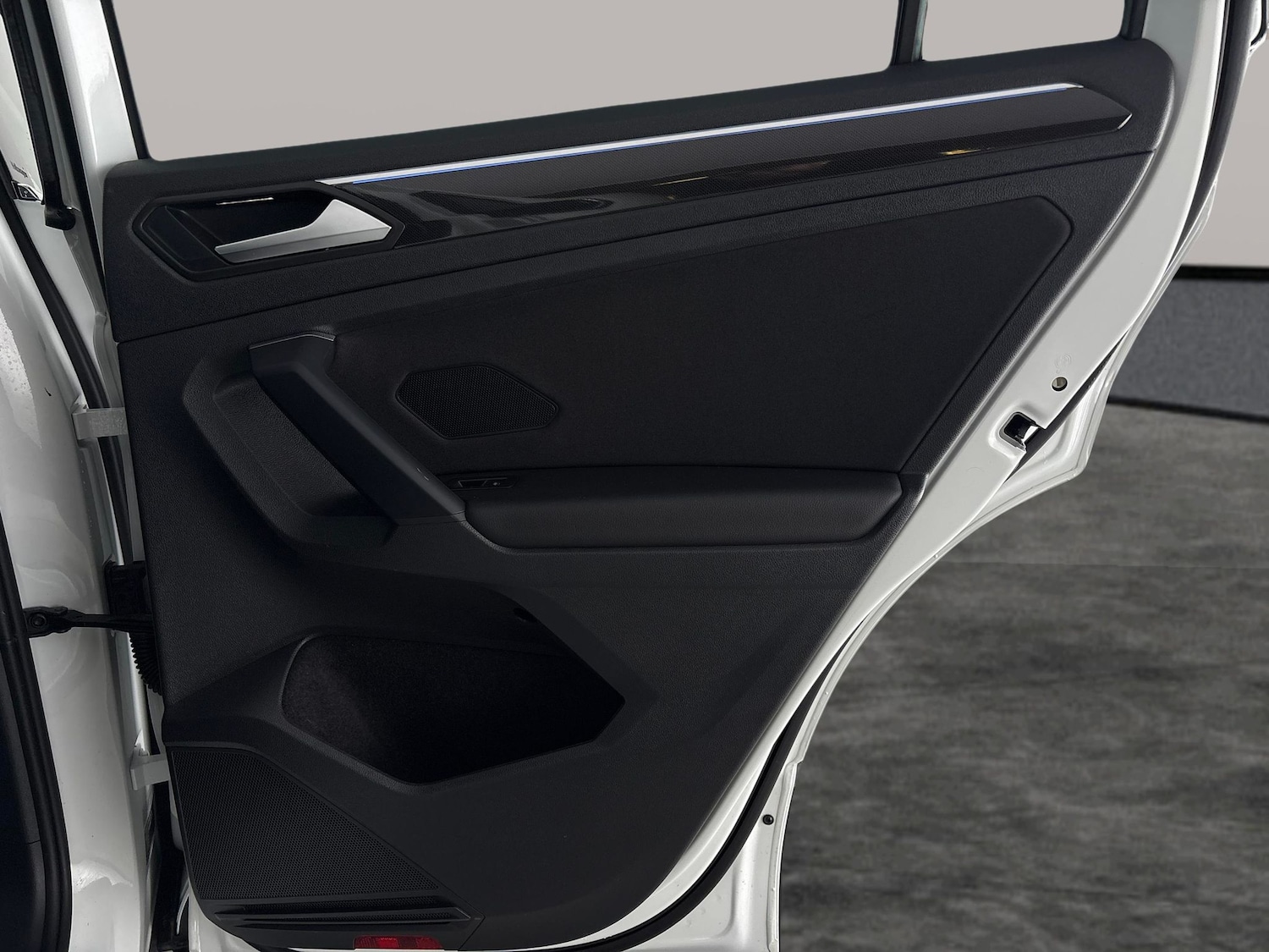 Used Volkswagen Tiguan 2024 for sale - 77786588: Photo 35