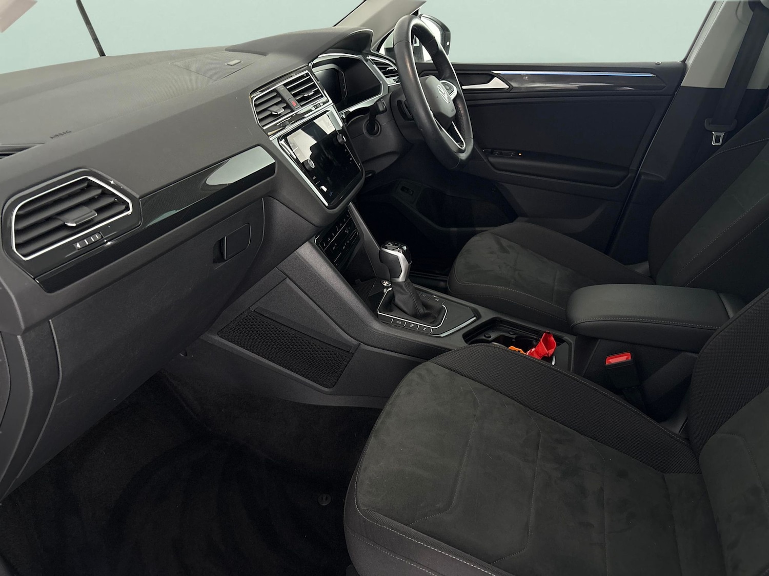 Used Volkswagen Tiguan 2024 for sale - 77786588: Photo 4