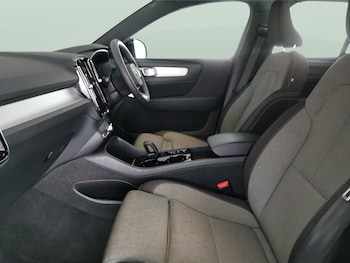 Used Volvo XC40 2022 for sale - 77235735: Photo