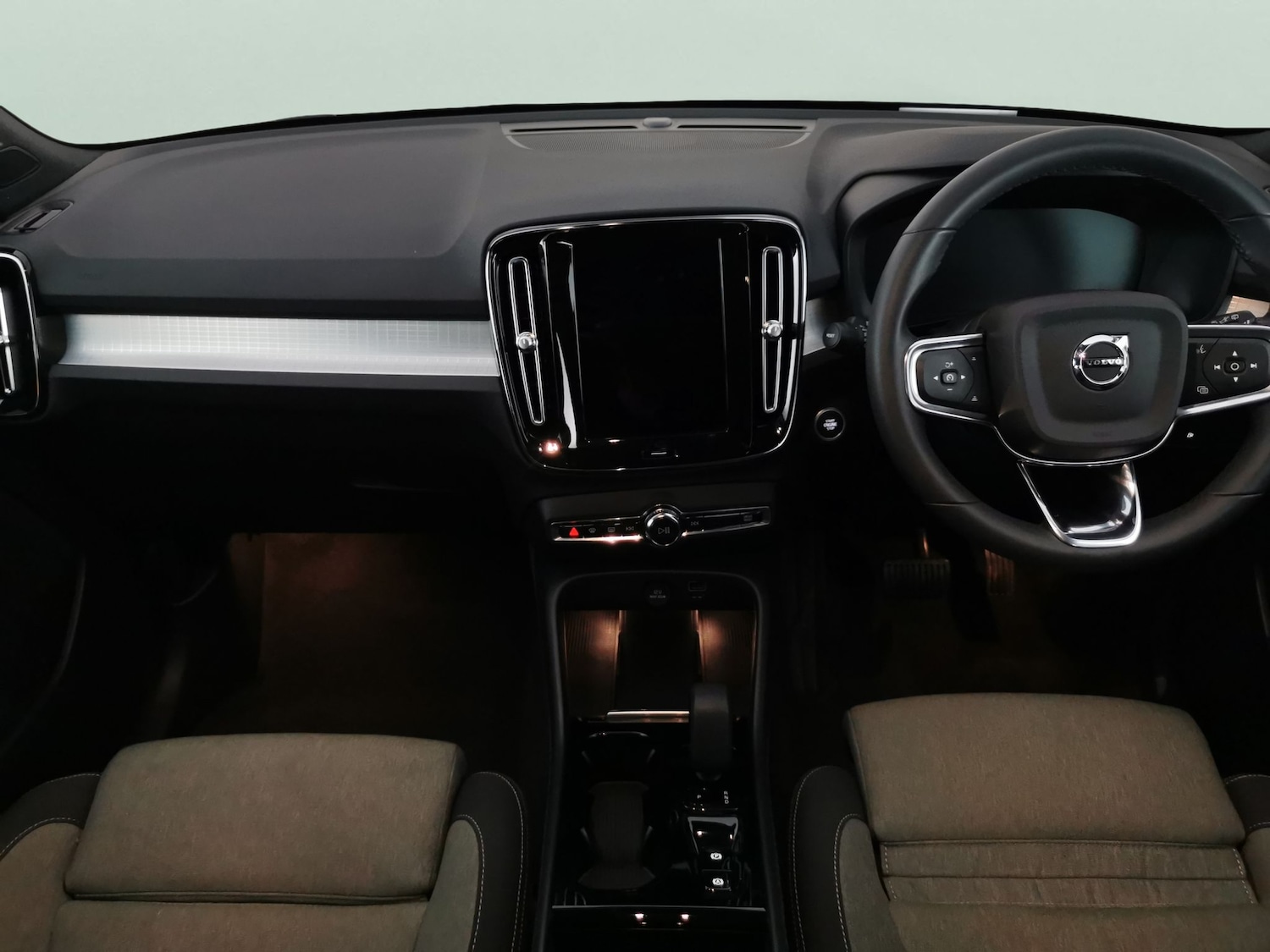 Used Volvo XC40 2022 for sale - 77235735: Photo 6