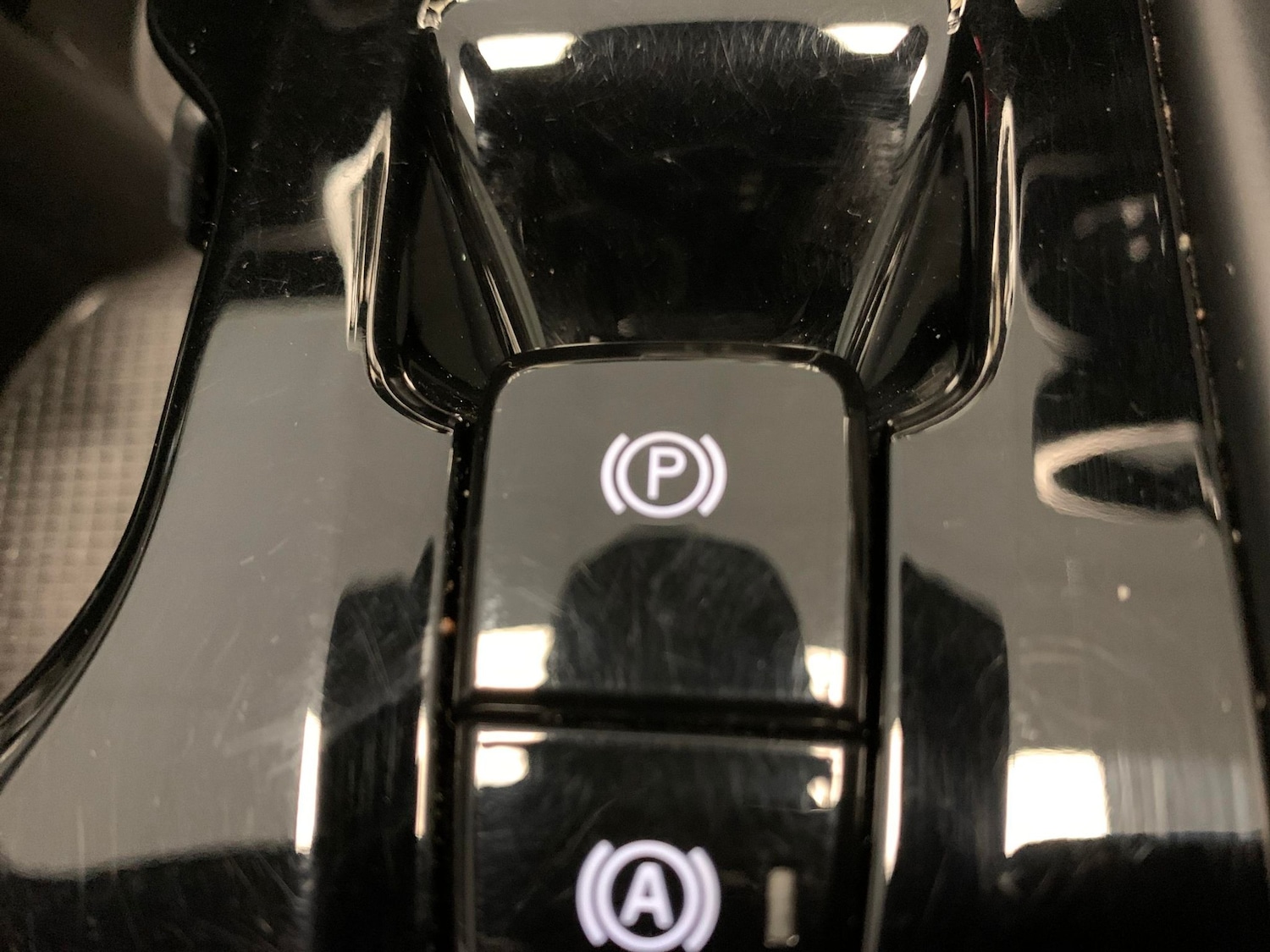 Used Volvo XC40 2021 for sale - 76028792: Photo 29