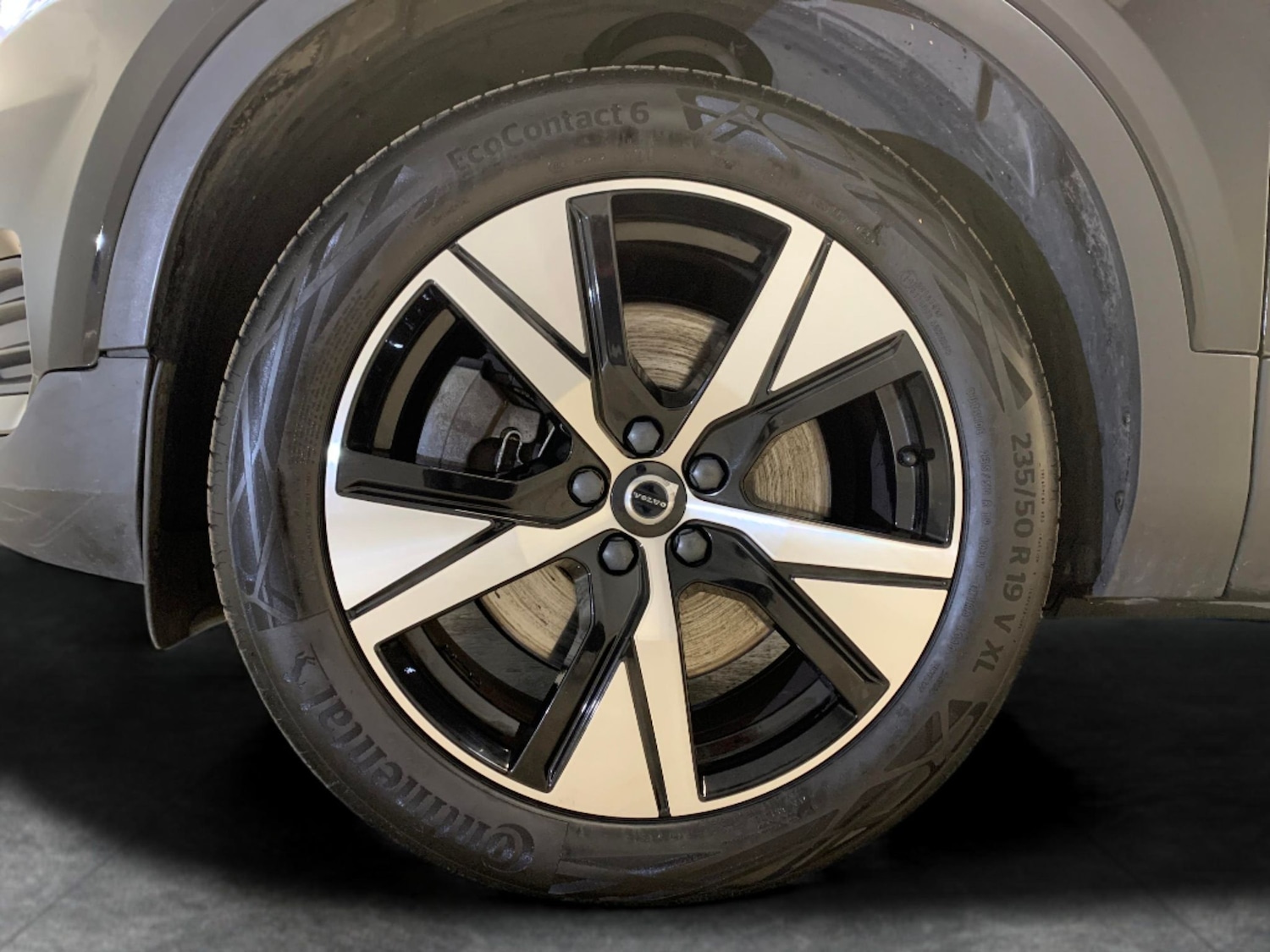 Used Volvo XC40 2021 for sale - 76028792: Photo 32