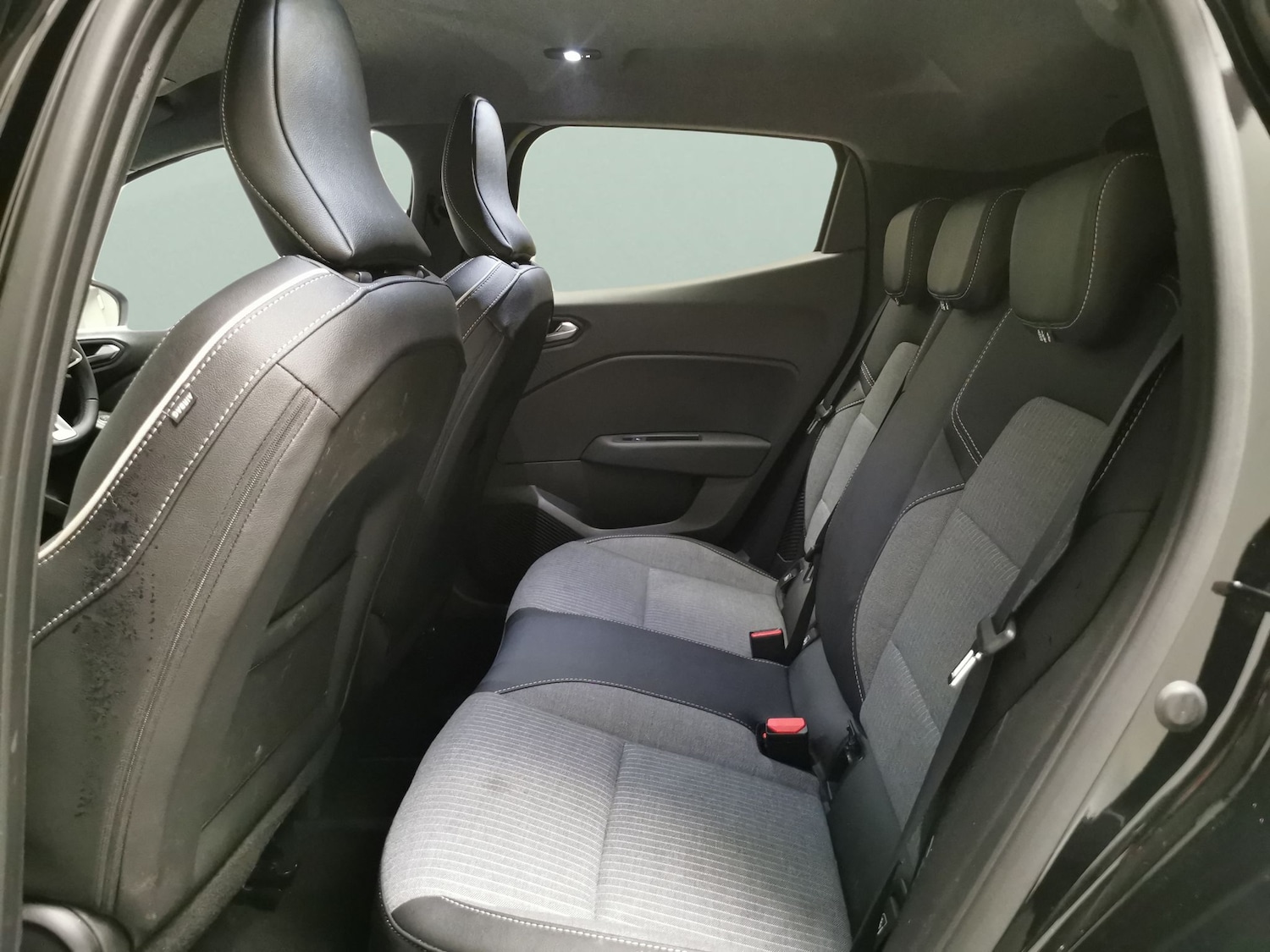 Used Renault Clio 2025 for sale - 77995552: Photo 26