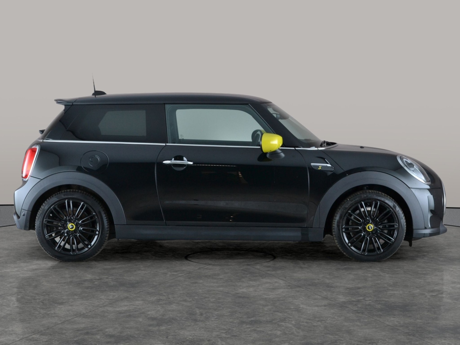 Used MINI Hatch 2022 for sale - 77240580: Photo 9