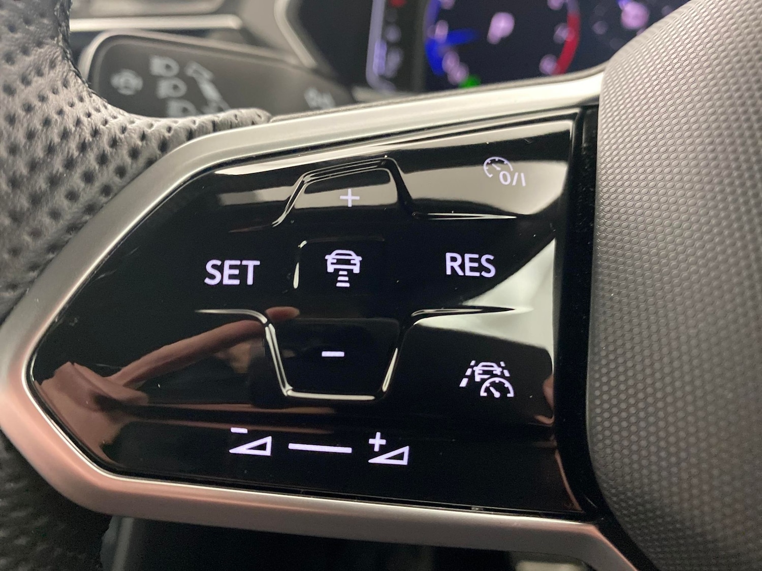 Used Volkswagen Tiguan 2023 for sale - 77127963: Photo 18