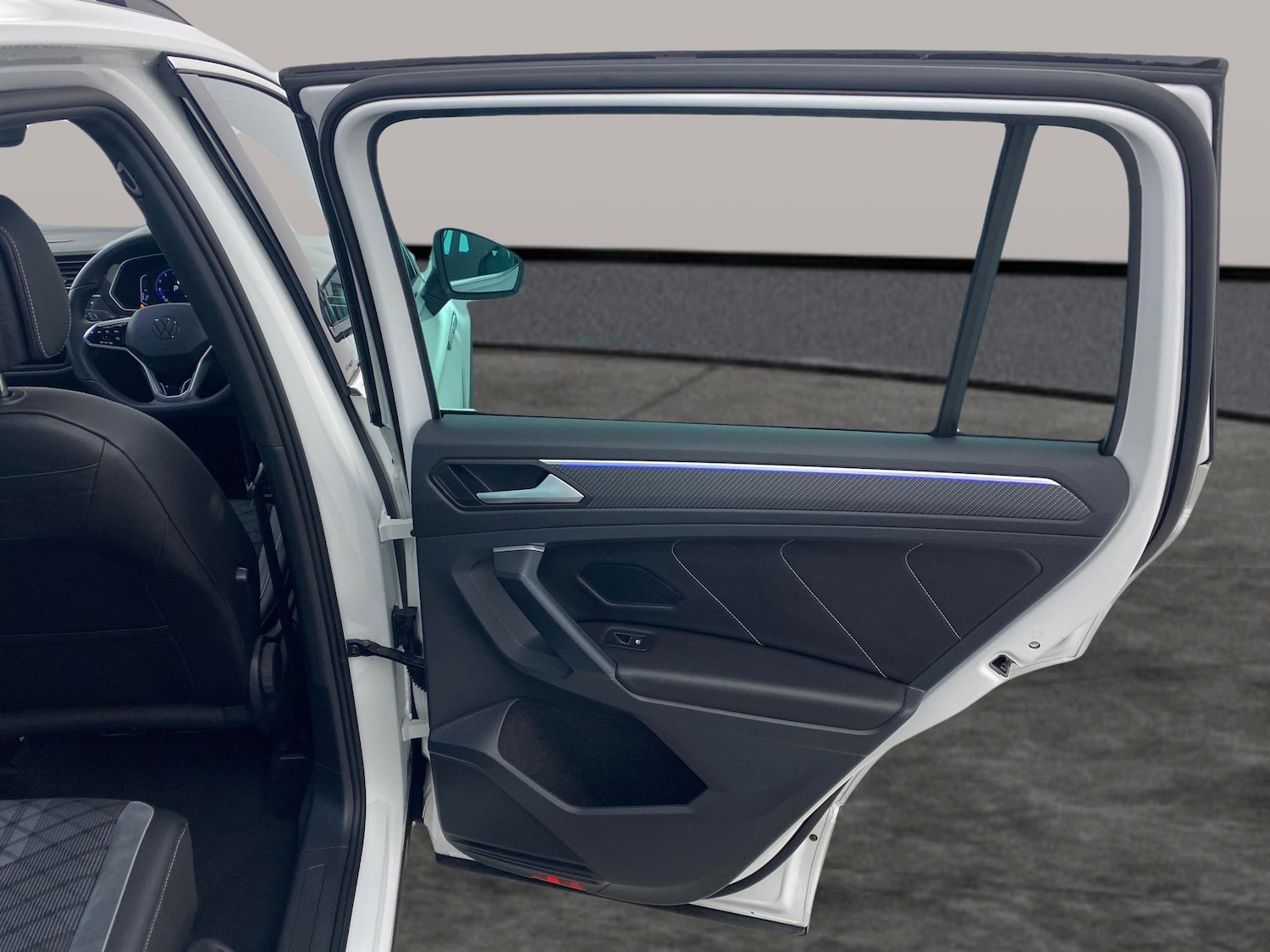 Used Volkswagen Tiguan 2023 for sale - 77127963: Photo 26