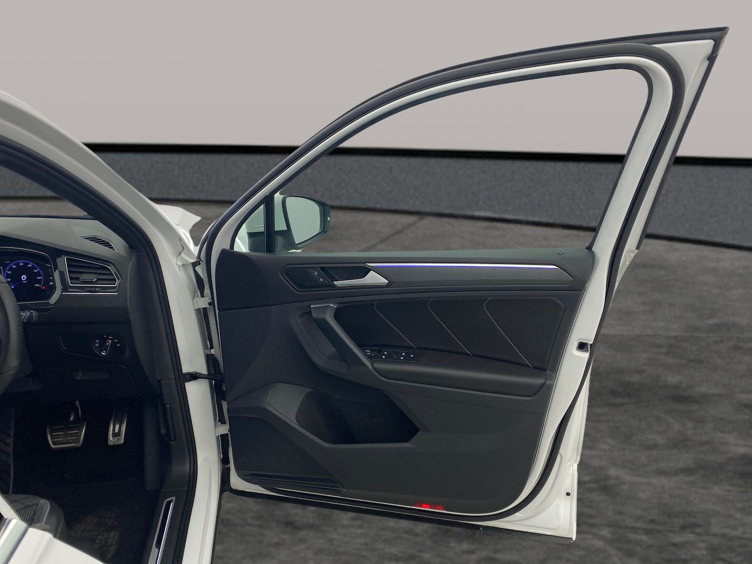 Used Volkswagen Tiguan 2023 for sale - 77127963: Photo 27