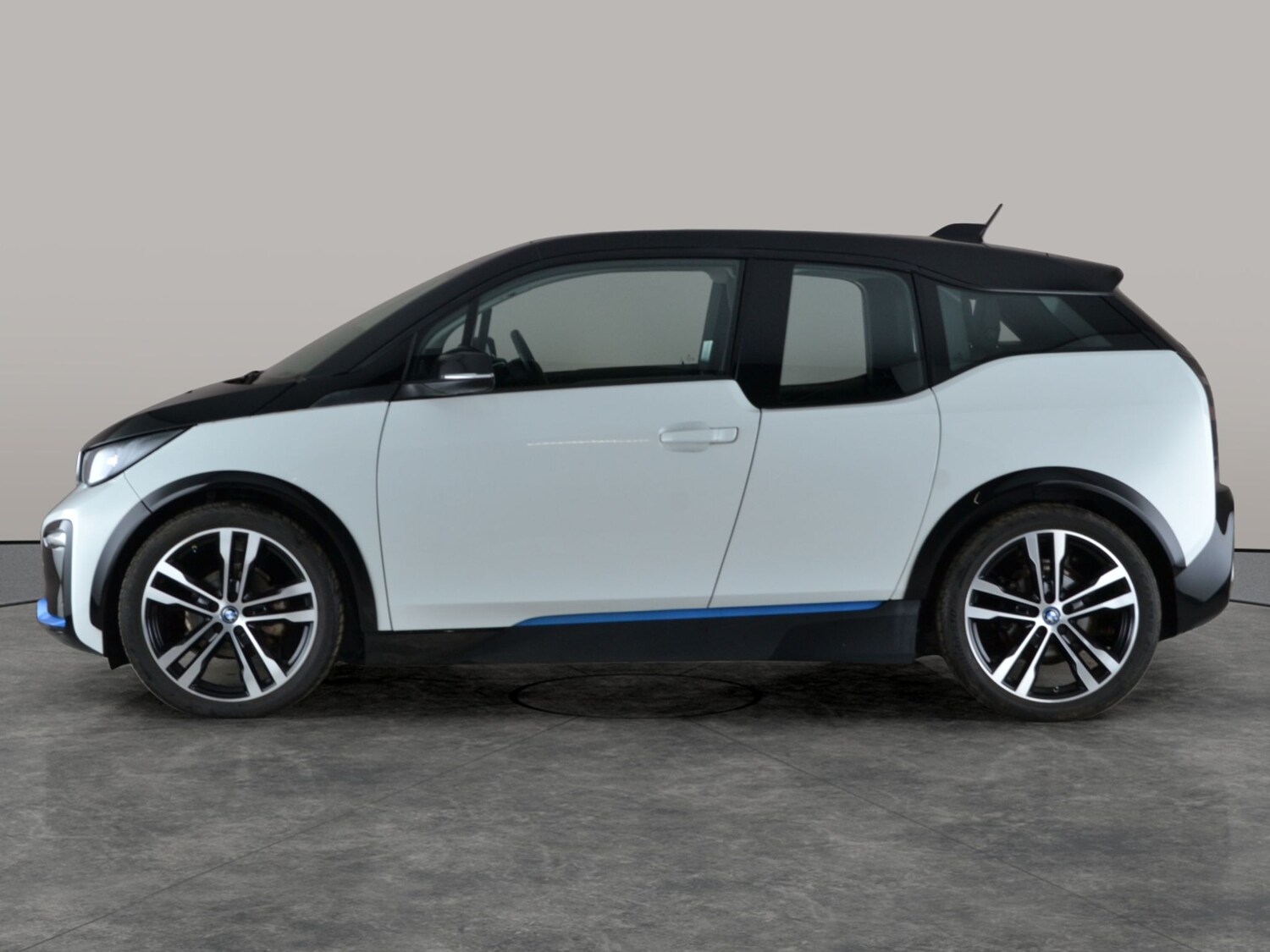 Used BMW i3 2020 for sale - 77447800: Photo 13