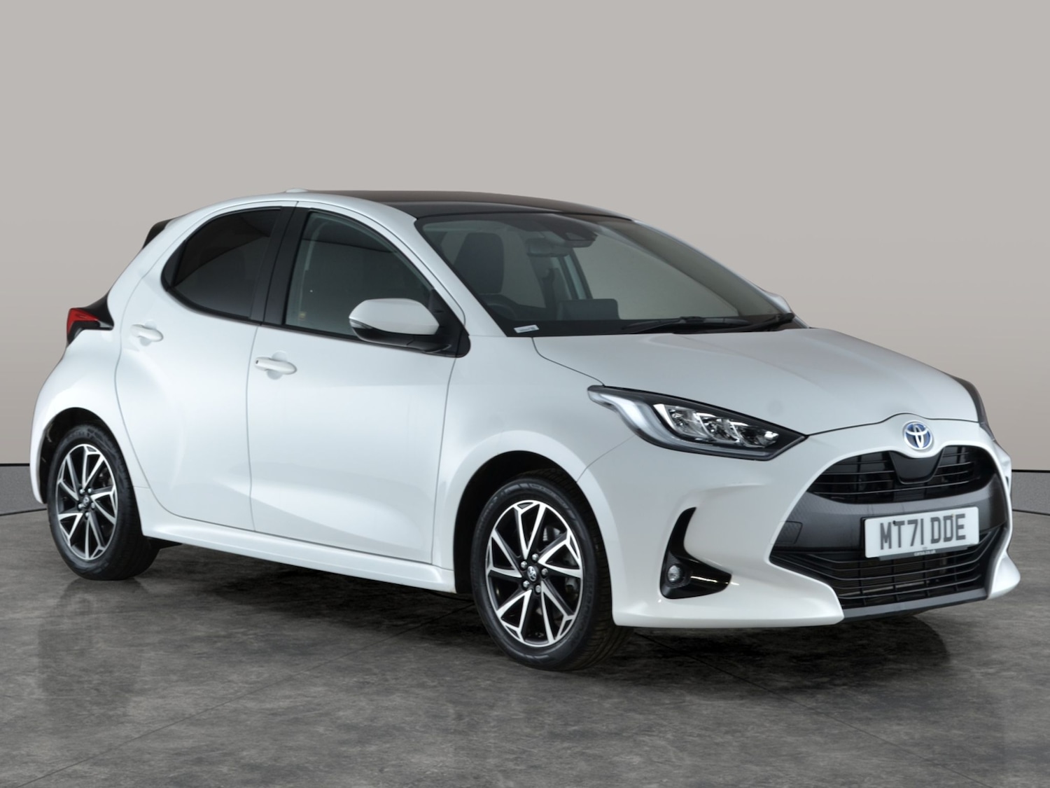 Used Toyota Yaris for sale - 77083543: Photo 8