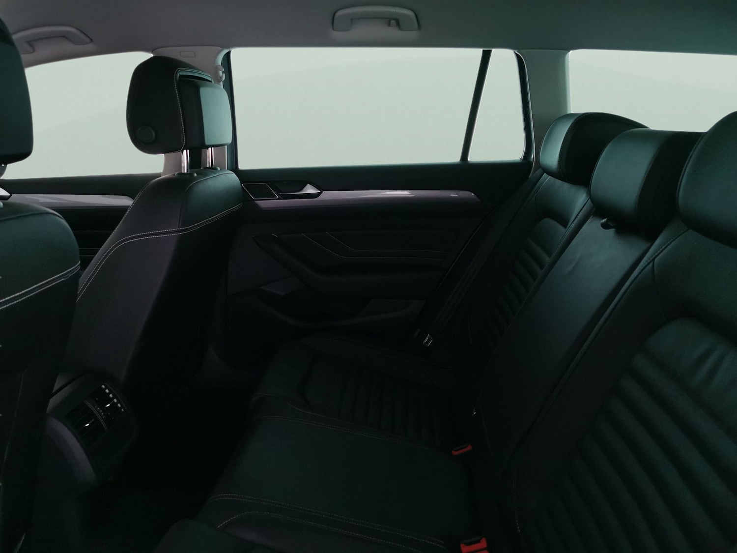 Used Volkswagen Passat for sale - 77272088: Photo 27