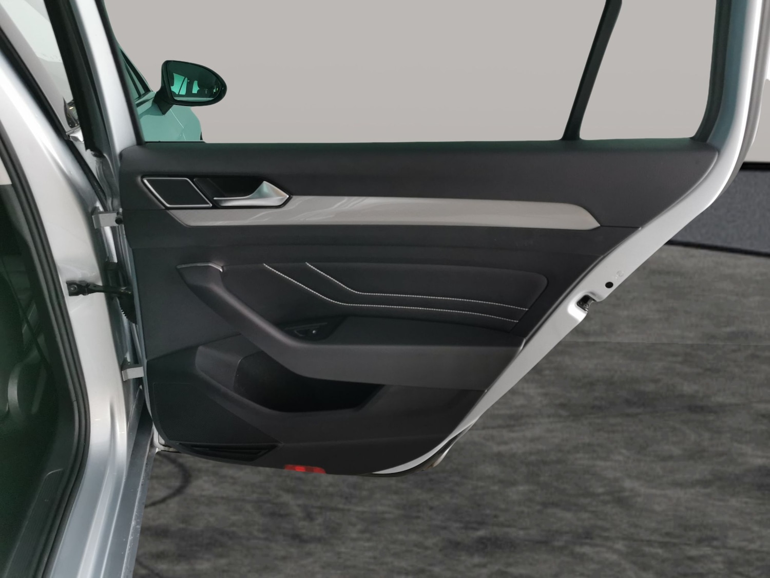 Used Volkswagen Passat for sale - 77272088: Photo 31