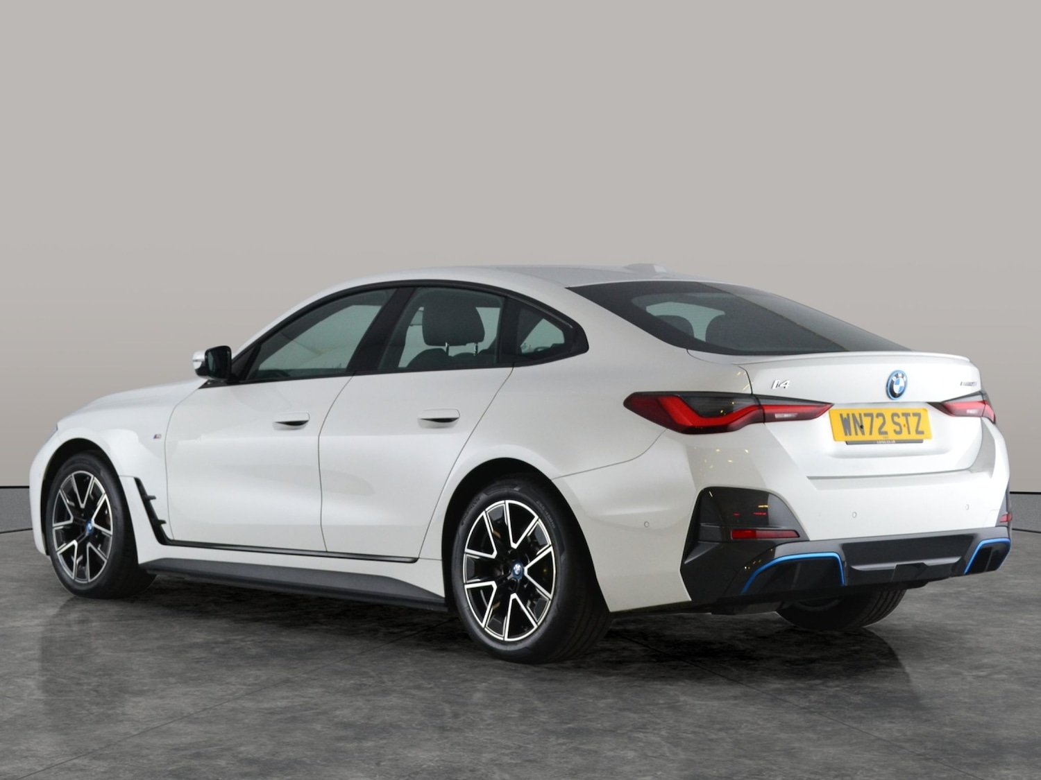 Used BMW i4 2022 for sale - 77043370: Photo 9