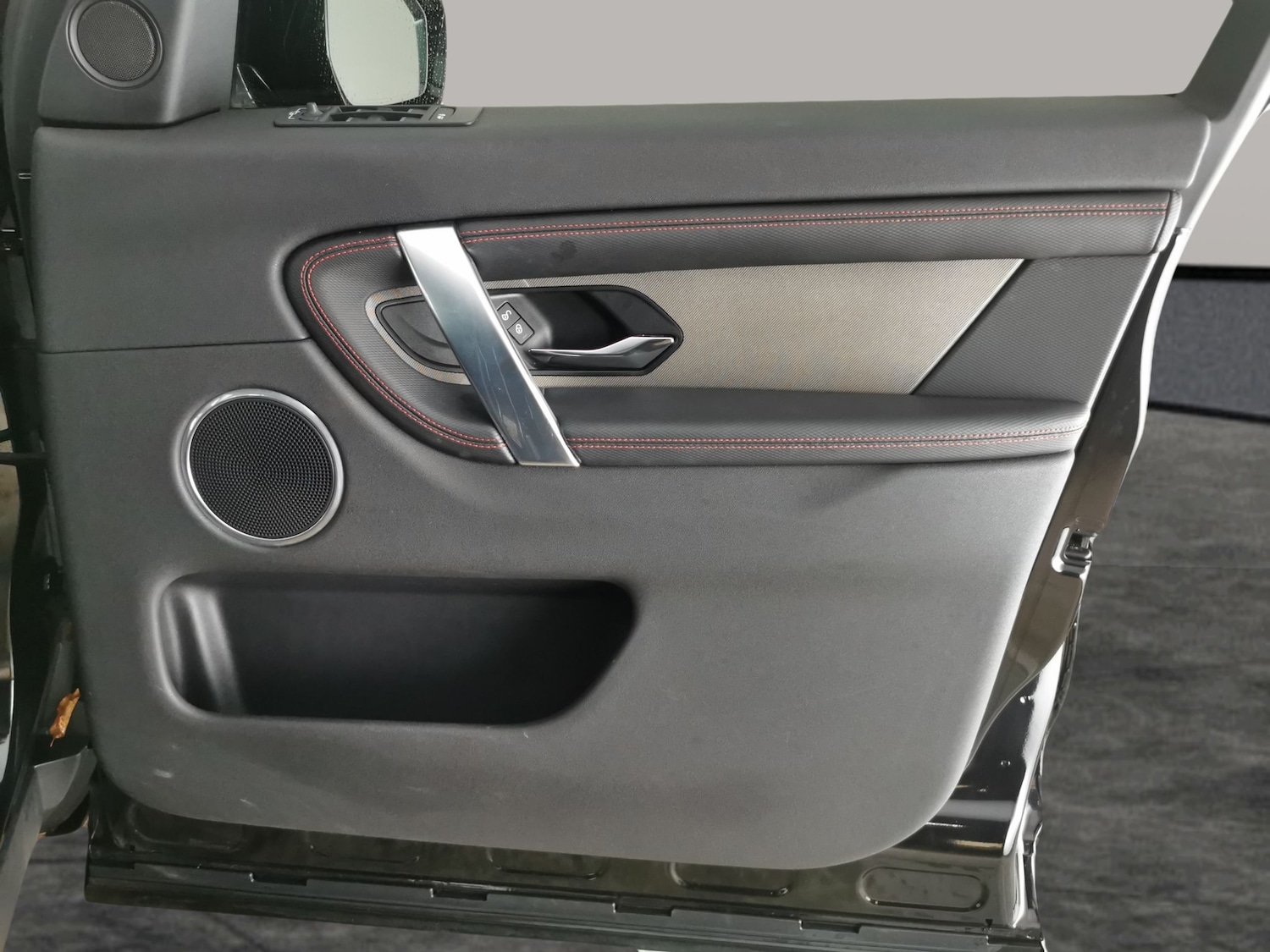 Used Land Rover Discovery Sport 2020 for sale - 78039996: Photo 32