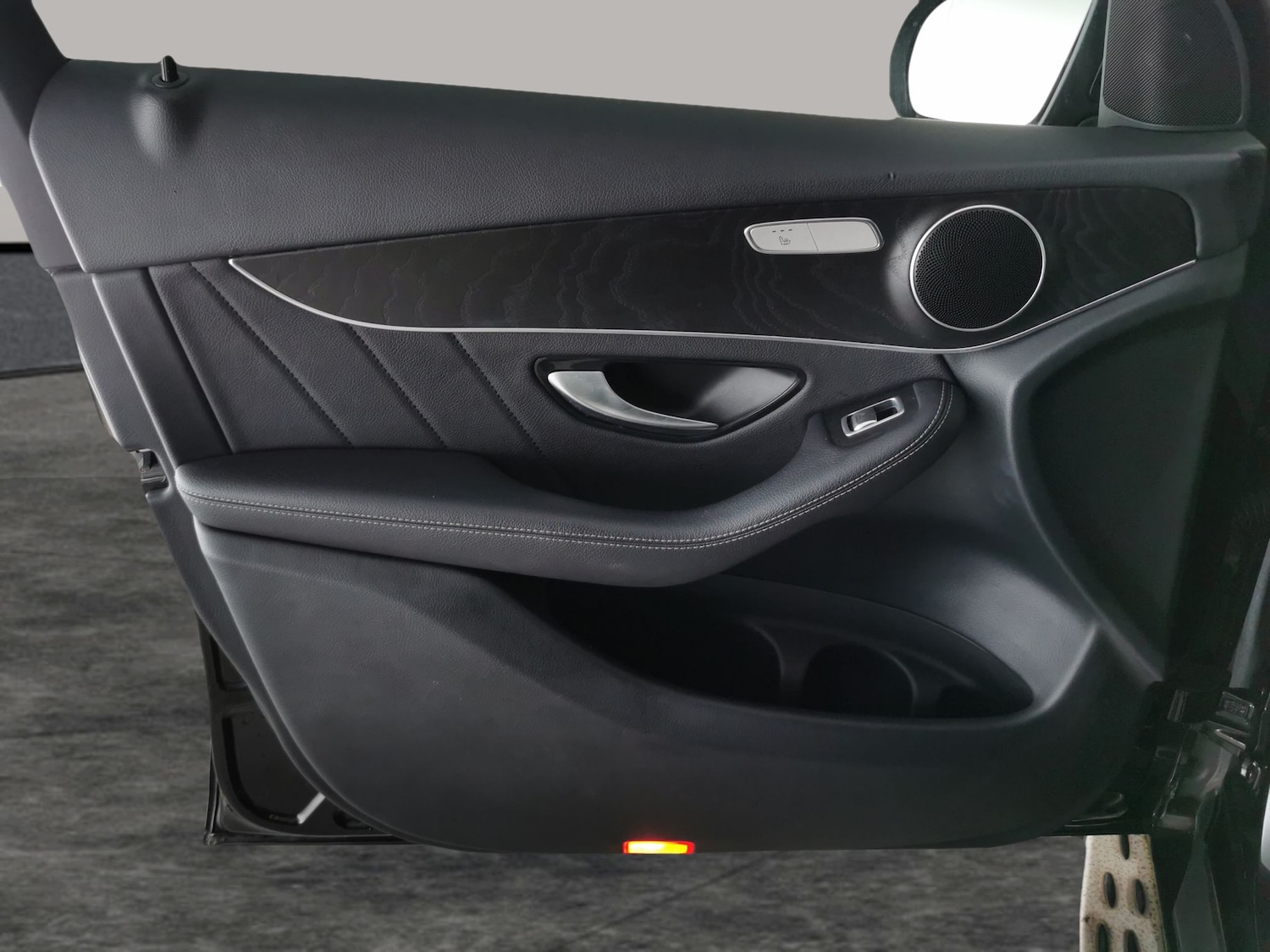 Used Mercedes-Benz GLC 2020 for sale - 77235715: Photo 30