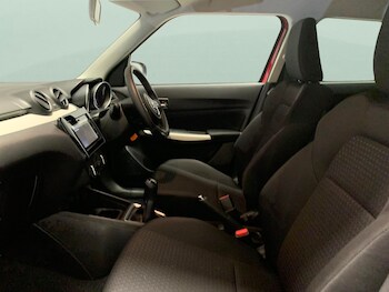 Used Suzuki Swift 2022 for sale - 77347293: Photo