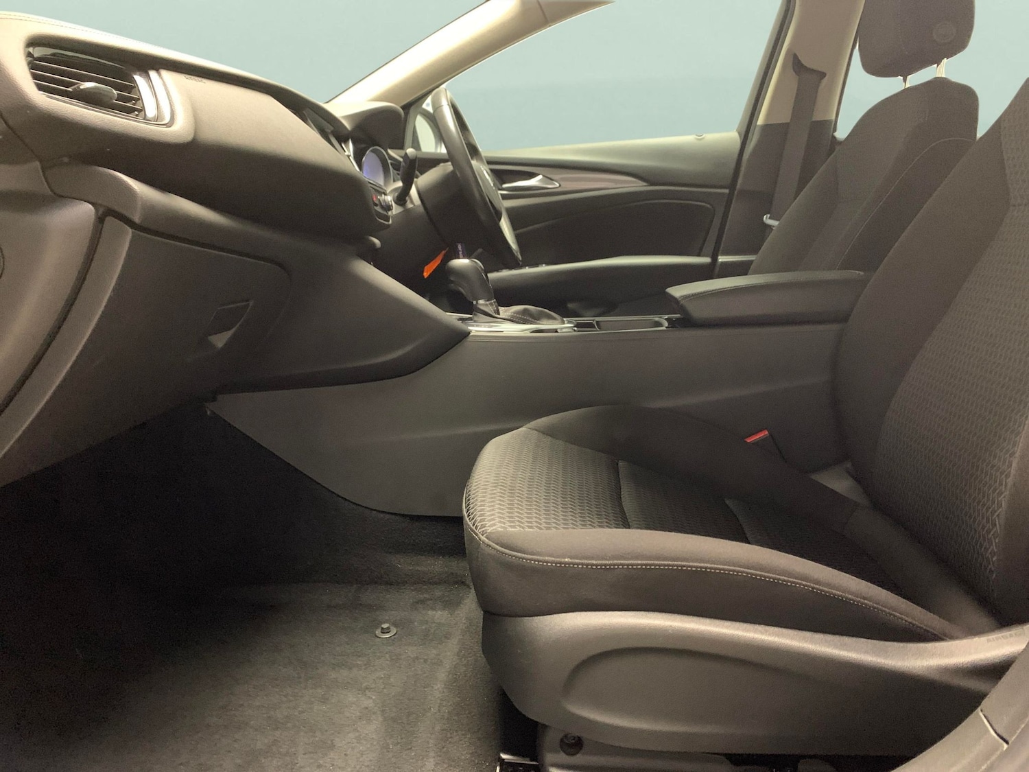 Used Vauxhall Insignia 2021 for sale - 77965685: Photo 4