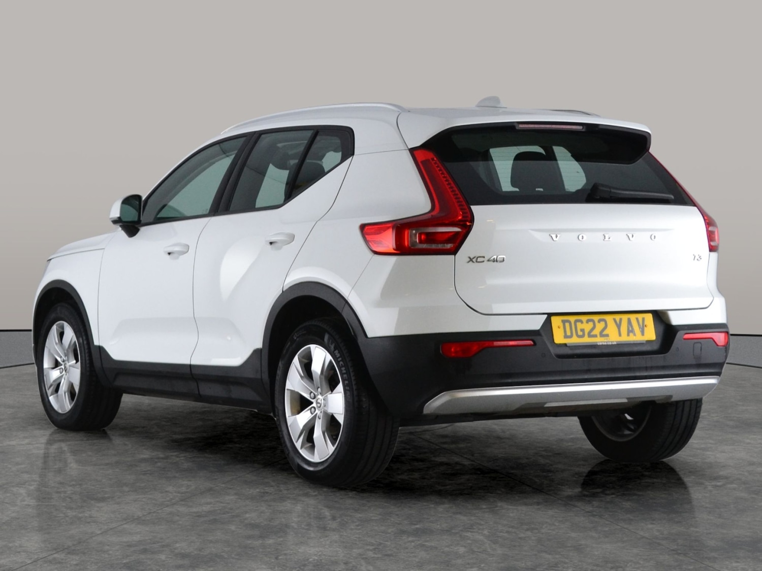 Used Volvo XC40 2022 for sale - 77980685: Photo 8