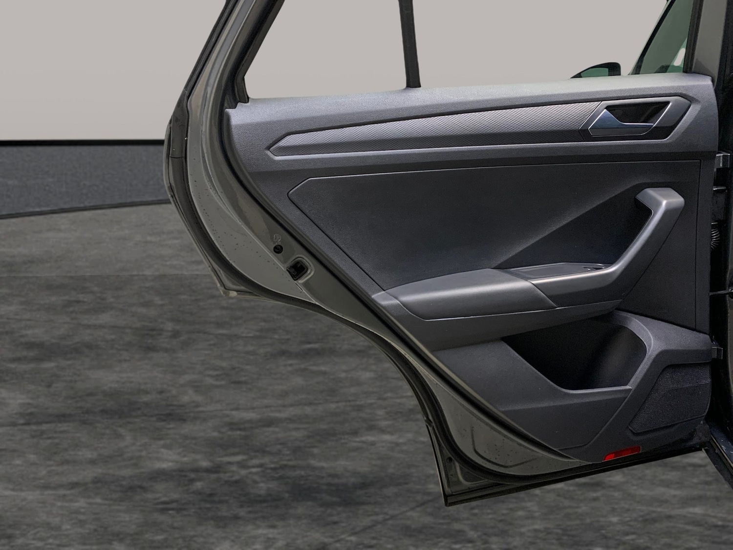 Used Volkswagen T-Roc 2019 for sale - 77043317: Photo 26