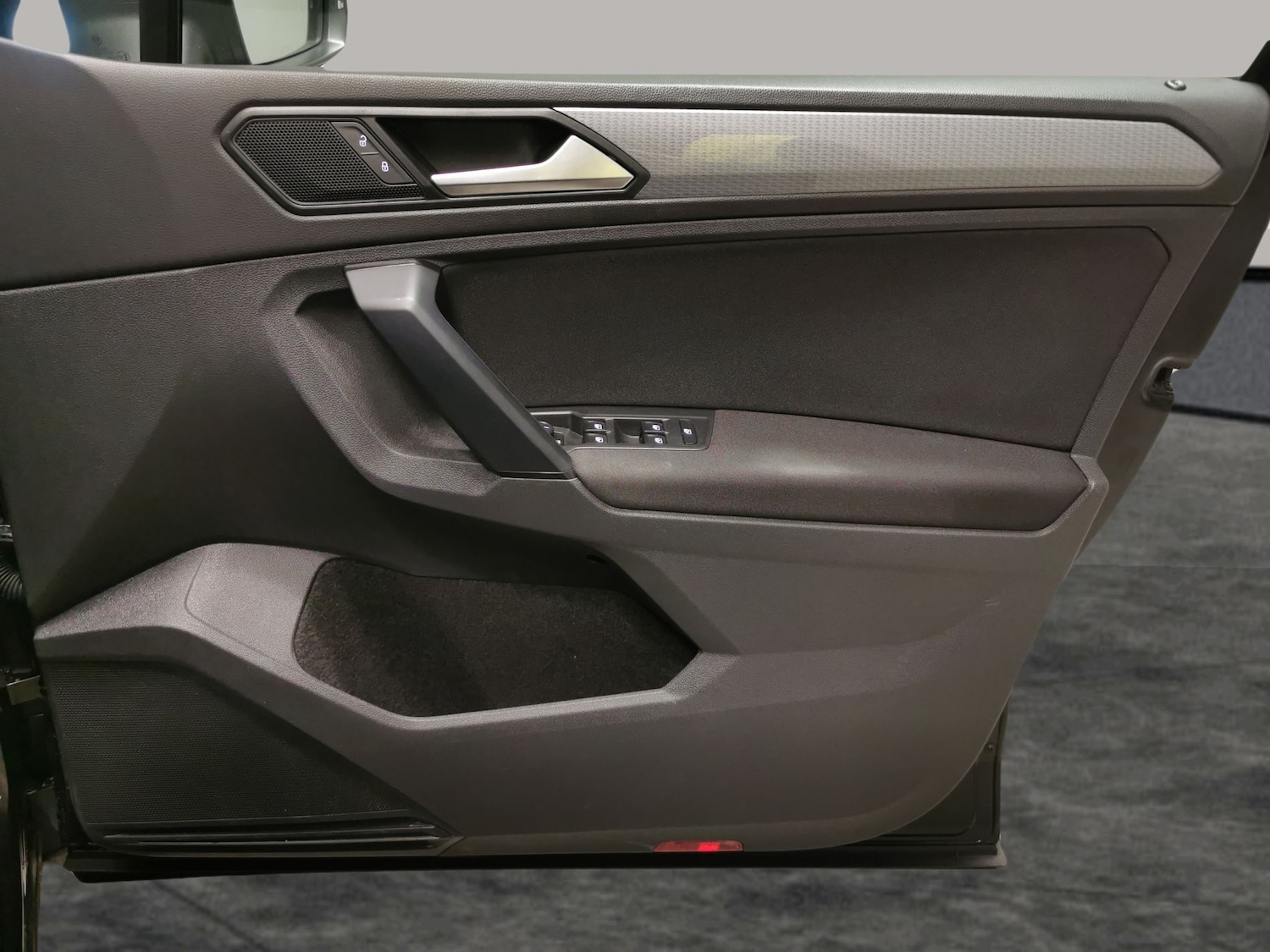 Used Volkswagen Tiguan 2022 for sale - 77435459: Photo 29