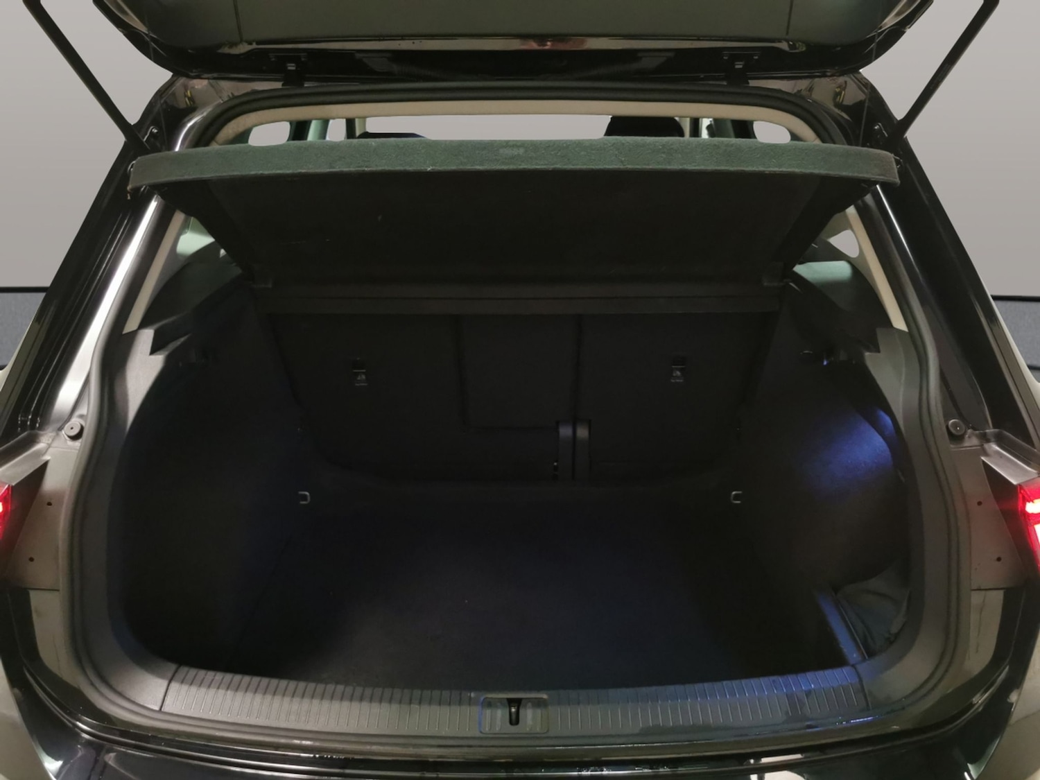 Used Volkswagen Tiguan 2022 for sale - 77435459: Photo 32