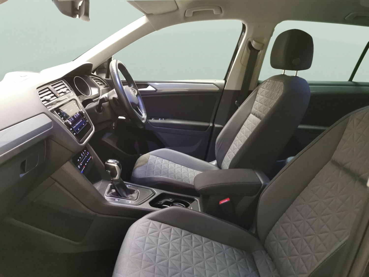 Used Volkswagen Tiguan 2022 for sale - 77435459: Photo 4