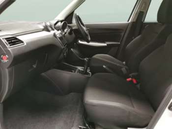 Used Suzuki Swift 2023 for sale - 75405274: Photo