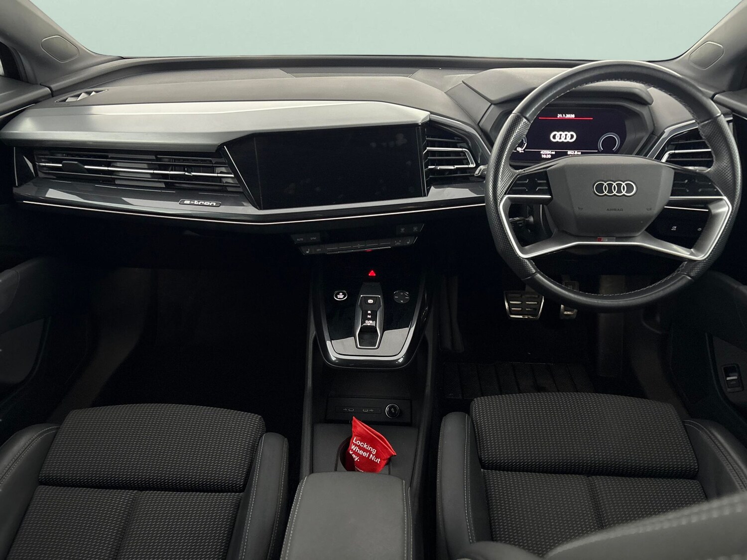 Used Audi Q4 e-tron 2023 for sale - 77706569: Photo 6