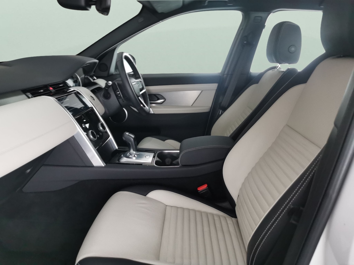 Used Land Rover Discovery Sport 2022 for sale - 78123785: Photo 4