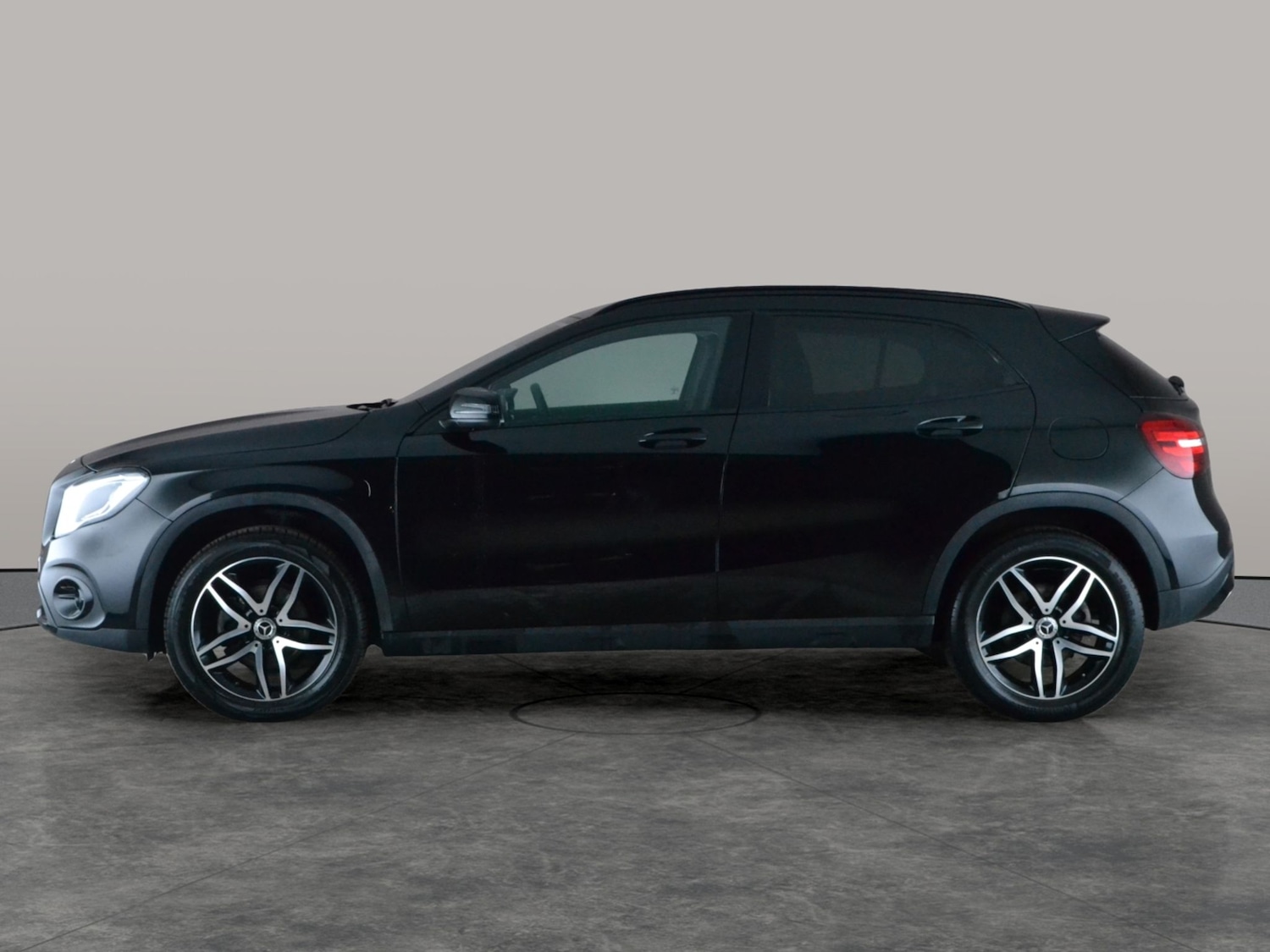 Used Mercedes-Benz GLA 2019 for sale - 77897336: Photo 13