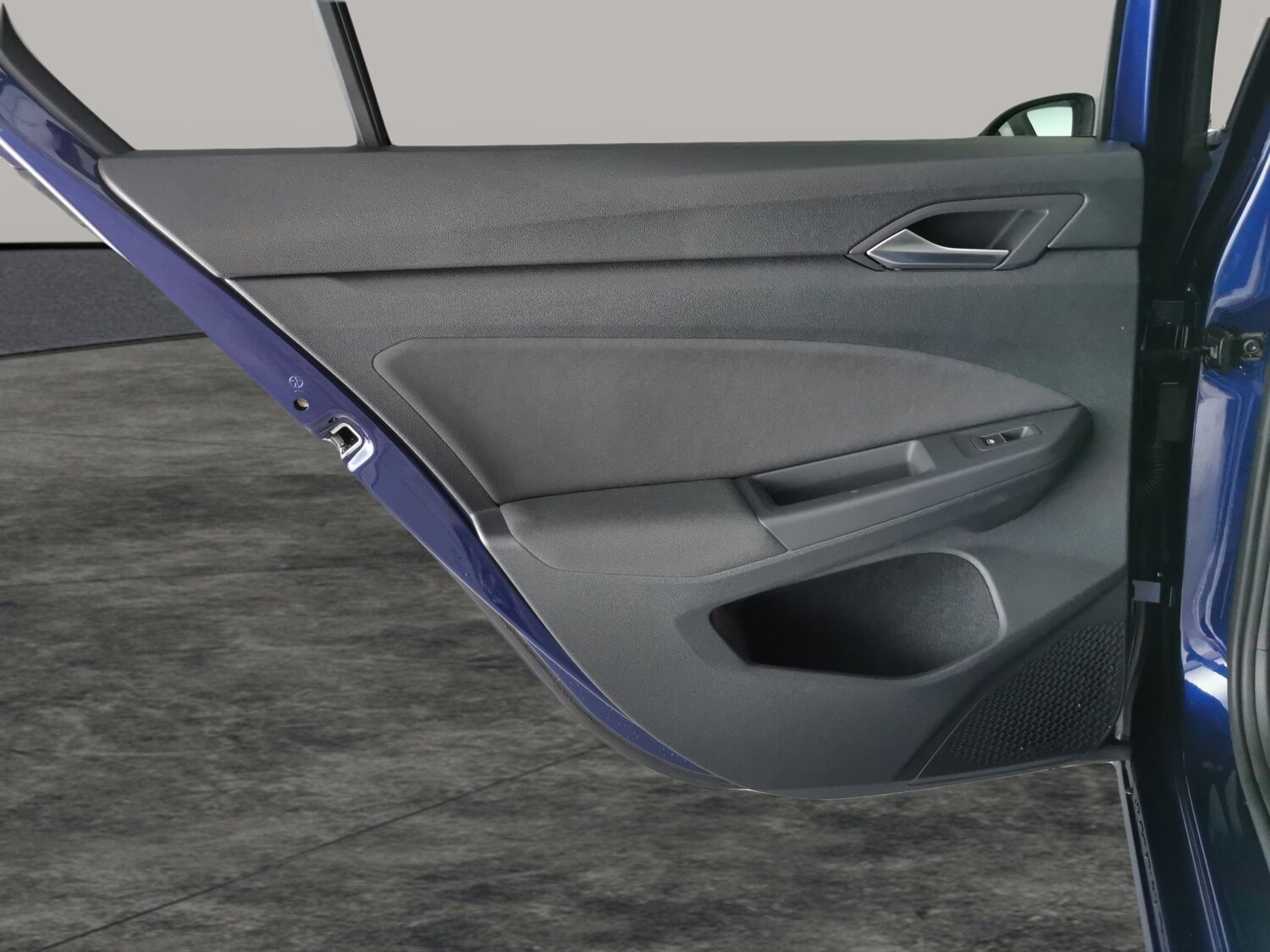 Vehicle 33
