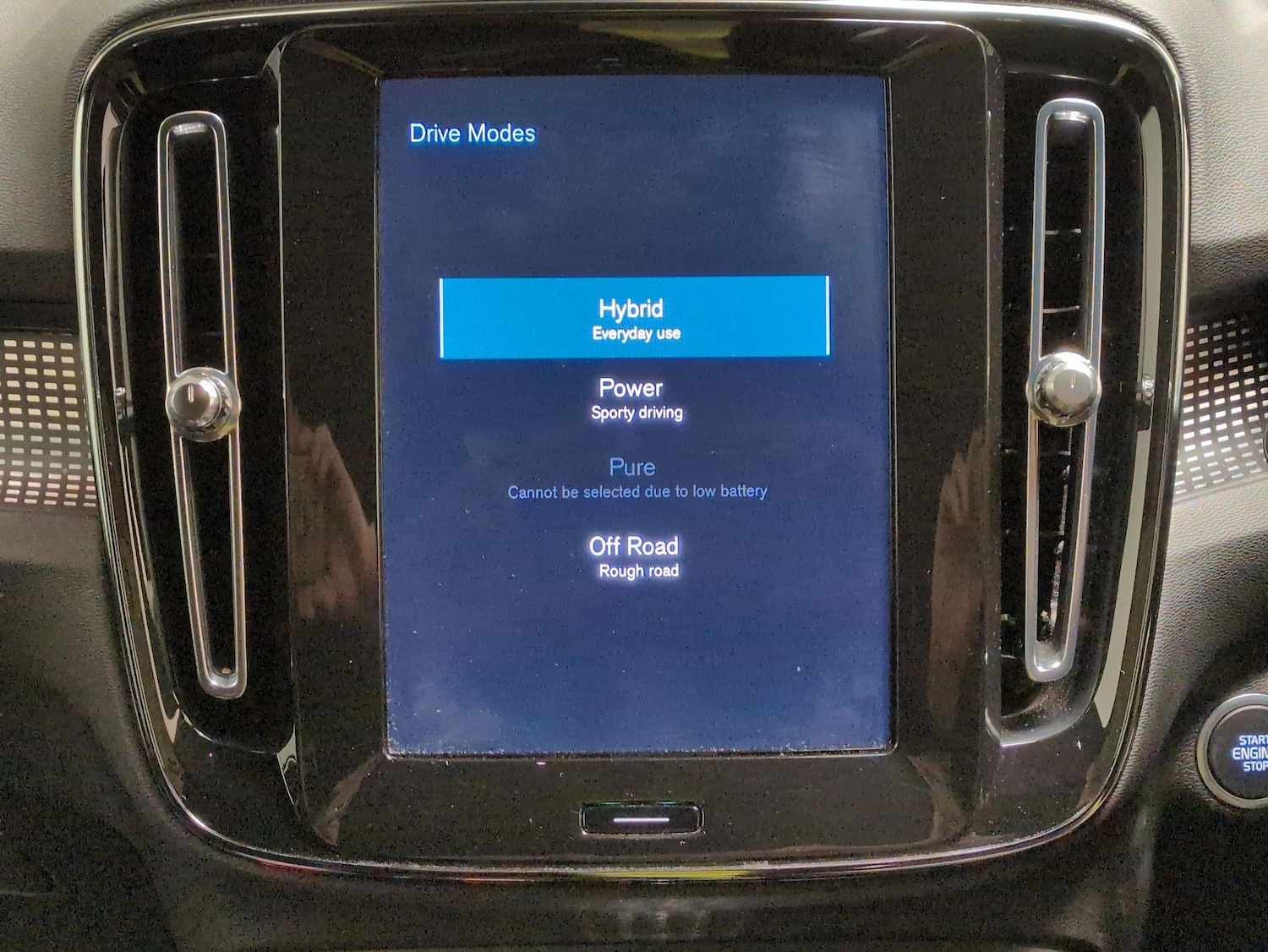 Used Volvo XC40 2022 for sale - 77542882: Photo 15