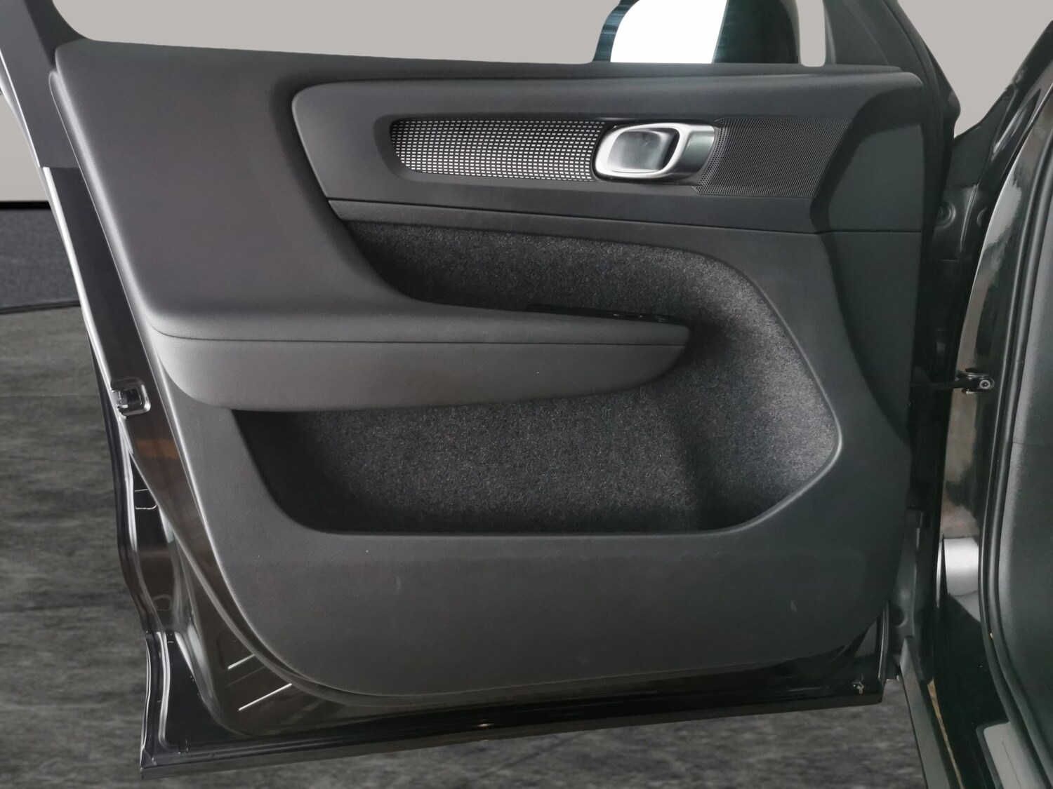 Used Volvo XC40 2022 for sale - 77542882: Photo 25