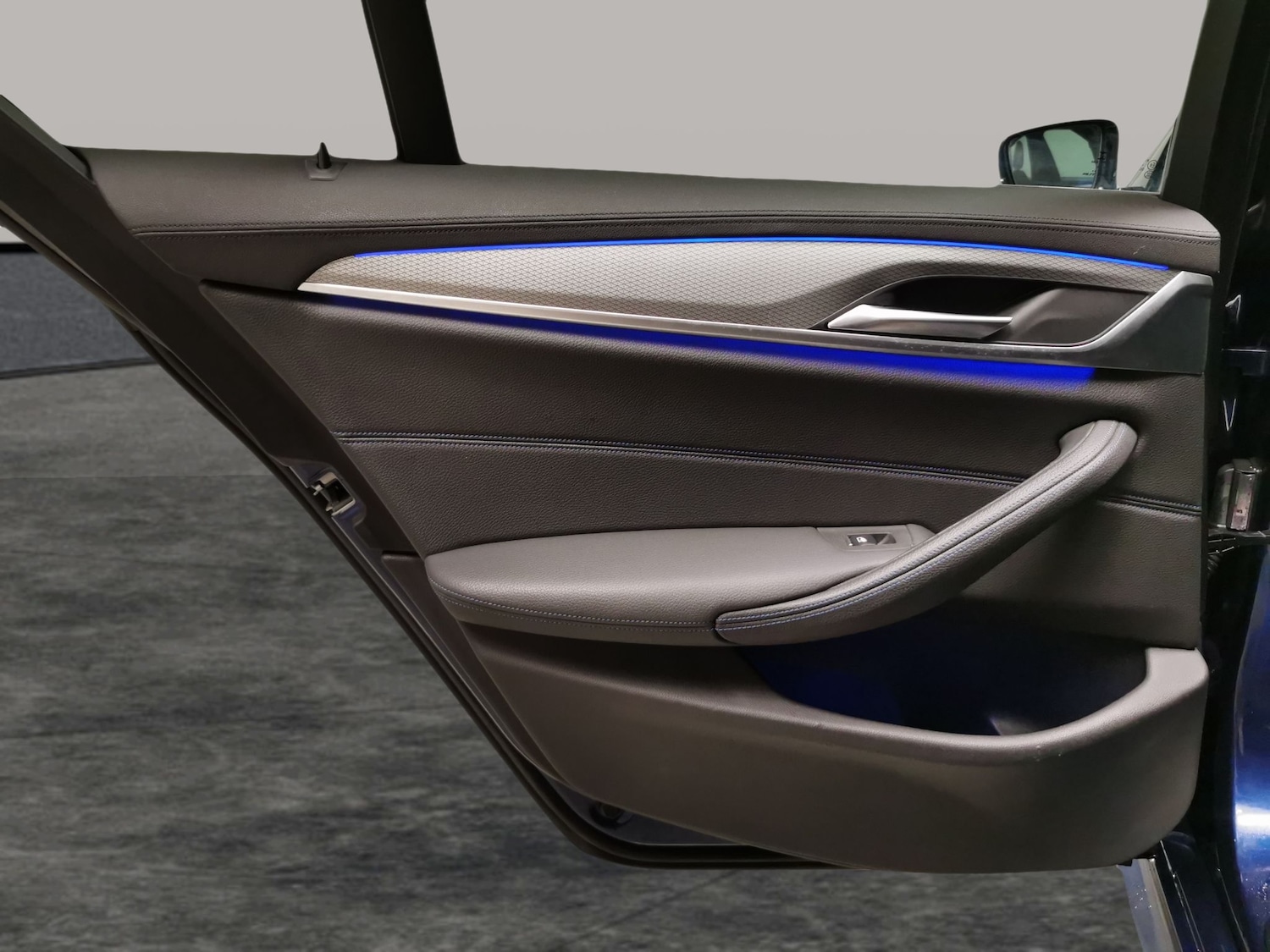 Used BMW 5 Series 2018 for sale - 76847595: Photo 35