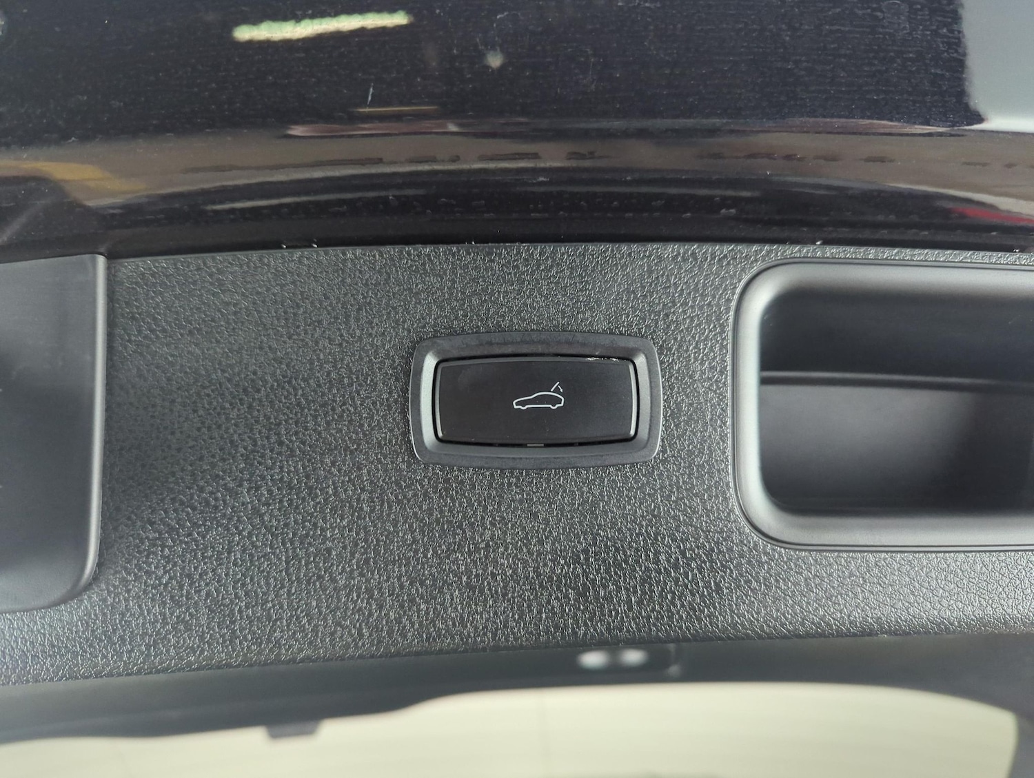 Used Porsche Macan 2024 for sale - 78109994: Photo 16