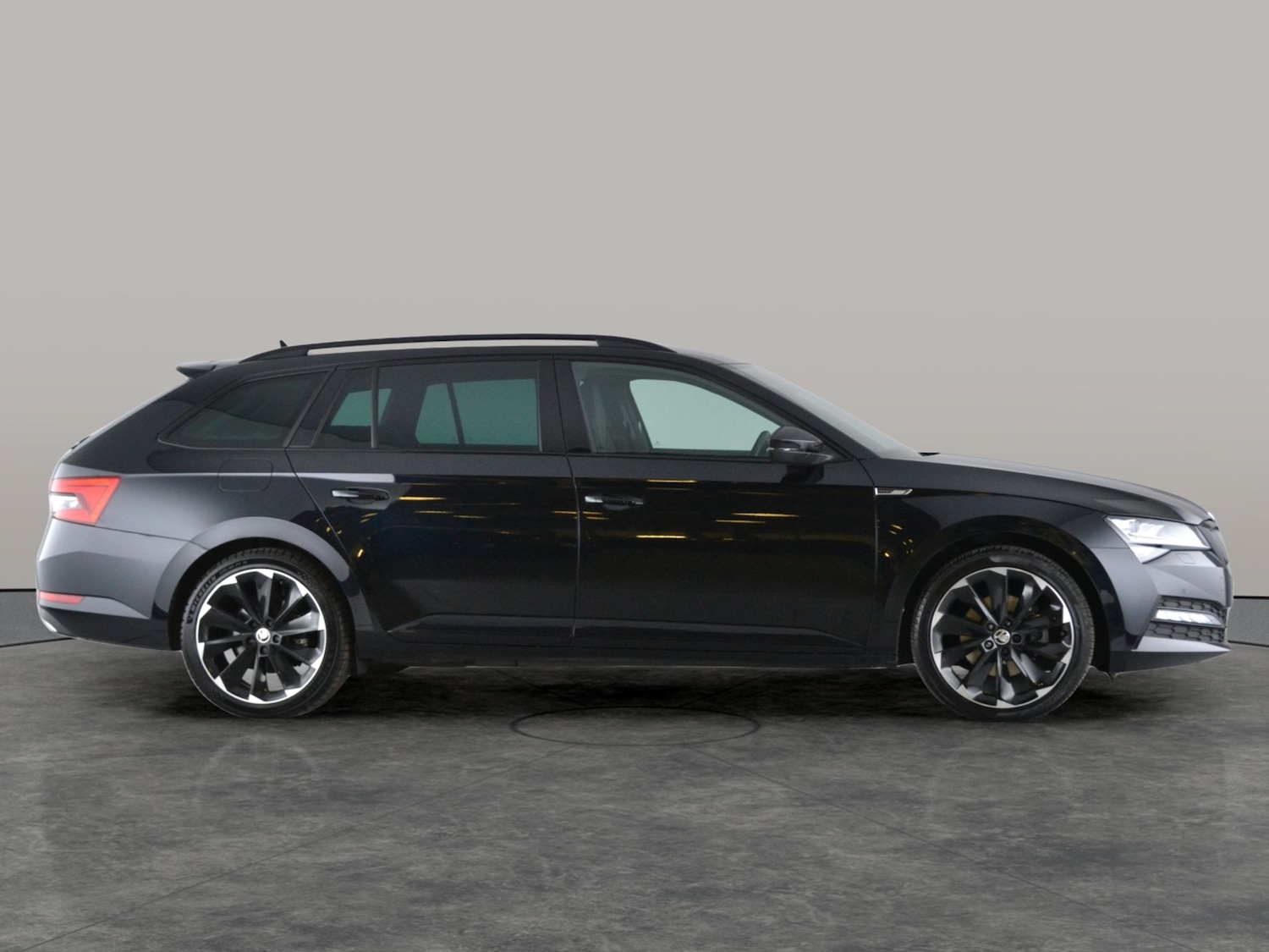 Used Skoda Superb 2021 for sale - 76351543: Photo 14
