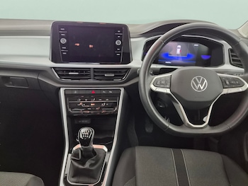 Used Volkswagen T-Roc 2023 for sale - 79369730: Photo
