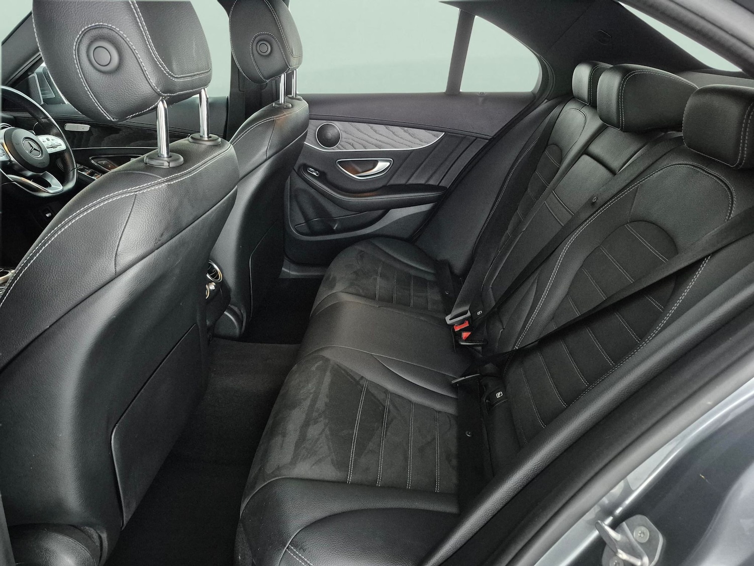 Used Mercedes-Benz C Class 2018 for sale - 77775972: Photo 29