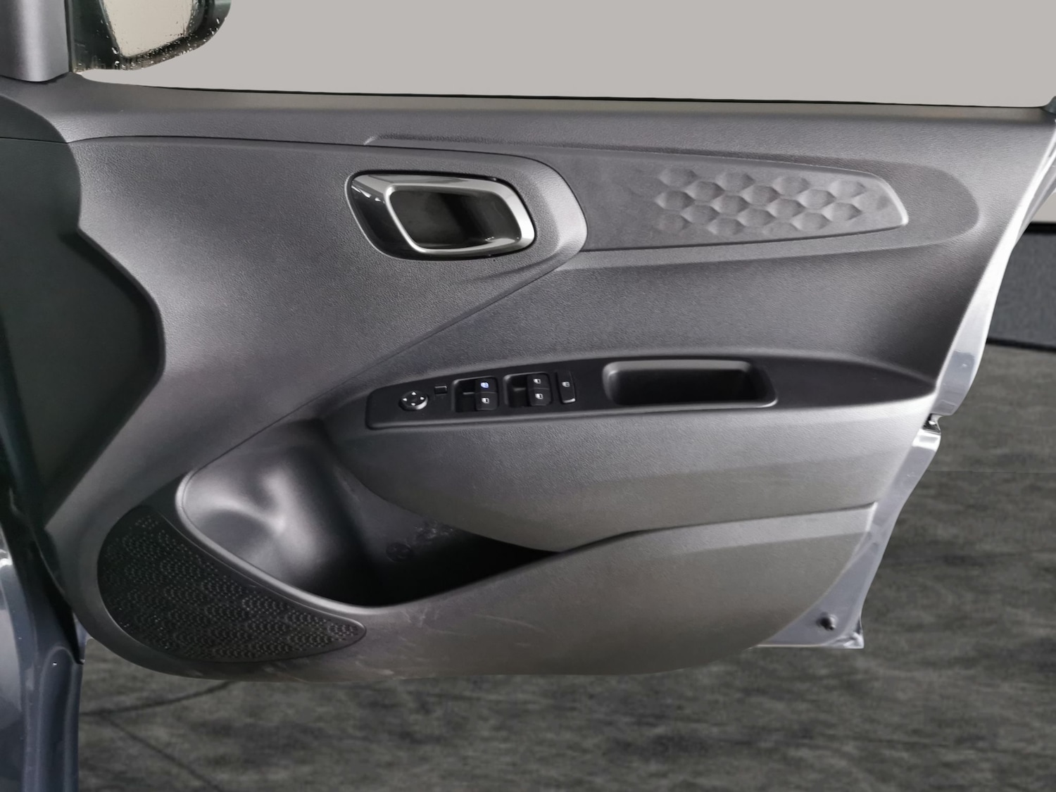 Used Hyundai i10 2023 for sale - 77833683: Photo 28