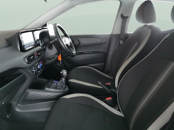 Used Hyundai i10 2023 for sale - 77833683: Photo