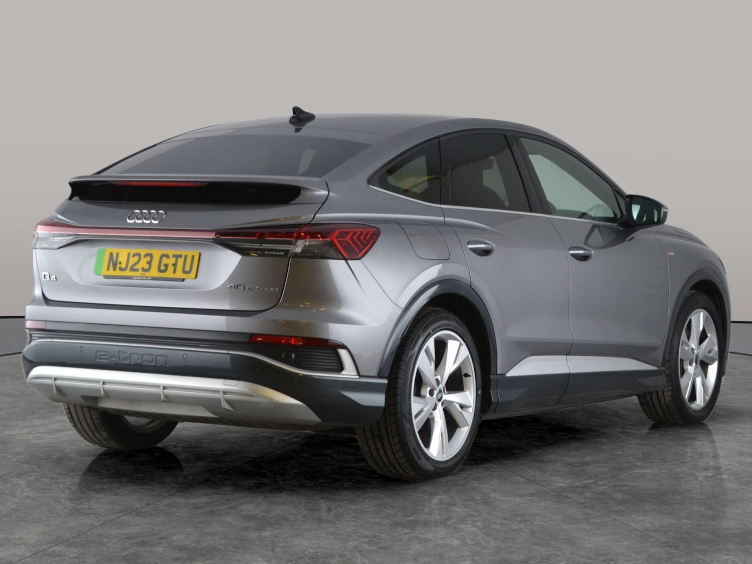 Used Audi Q4 e-tron 2023 for sale - 77600864: Photo 9